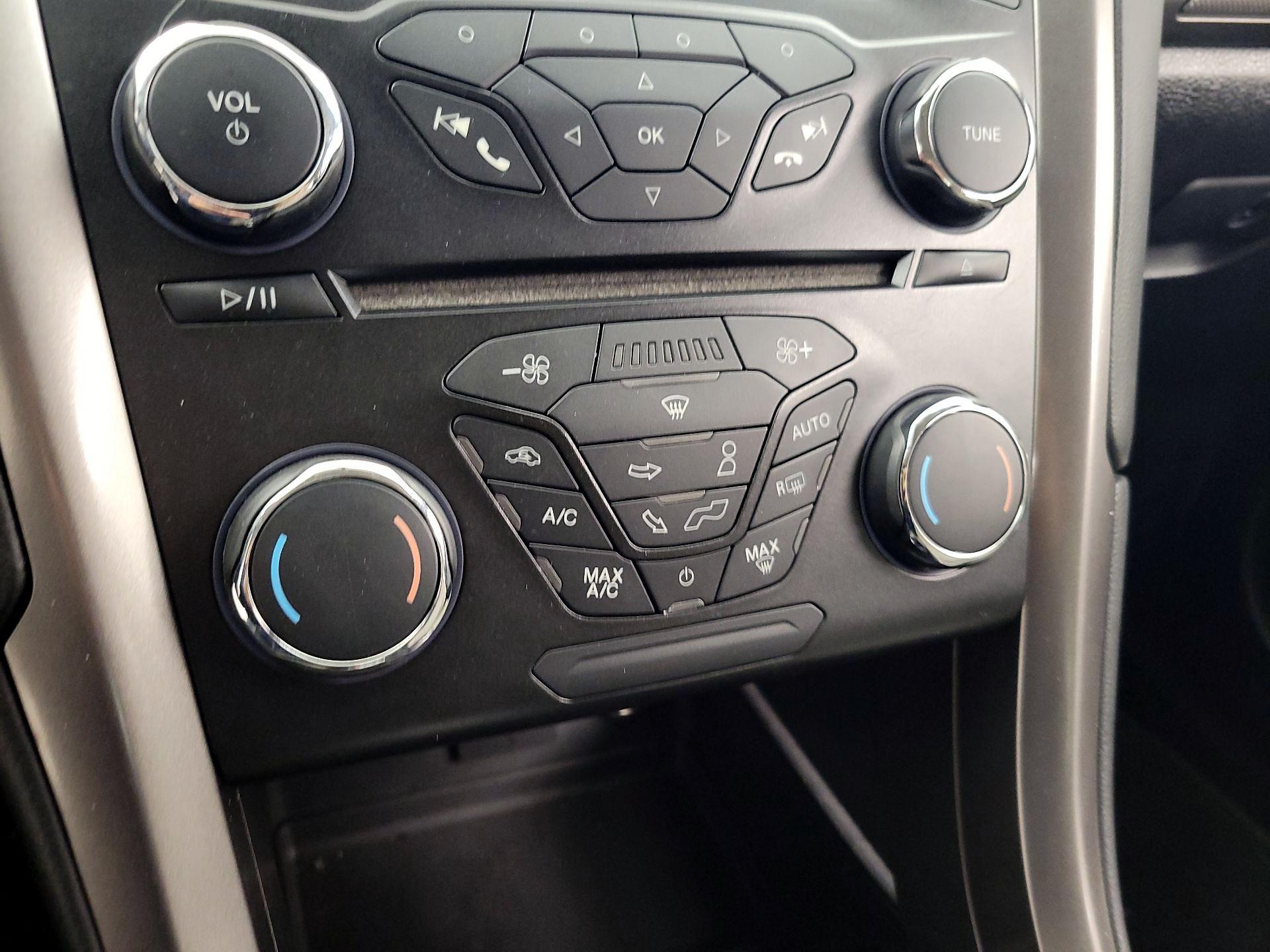 Thumbnail: 2017 Ford Fusion - 17