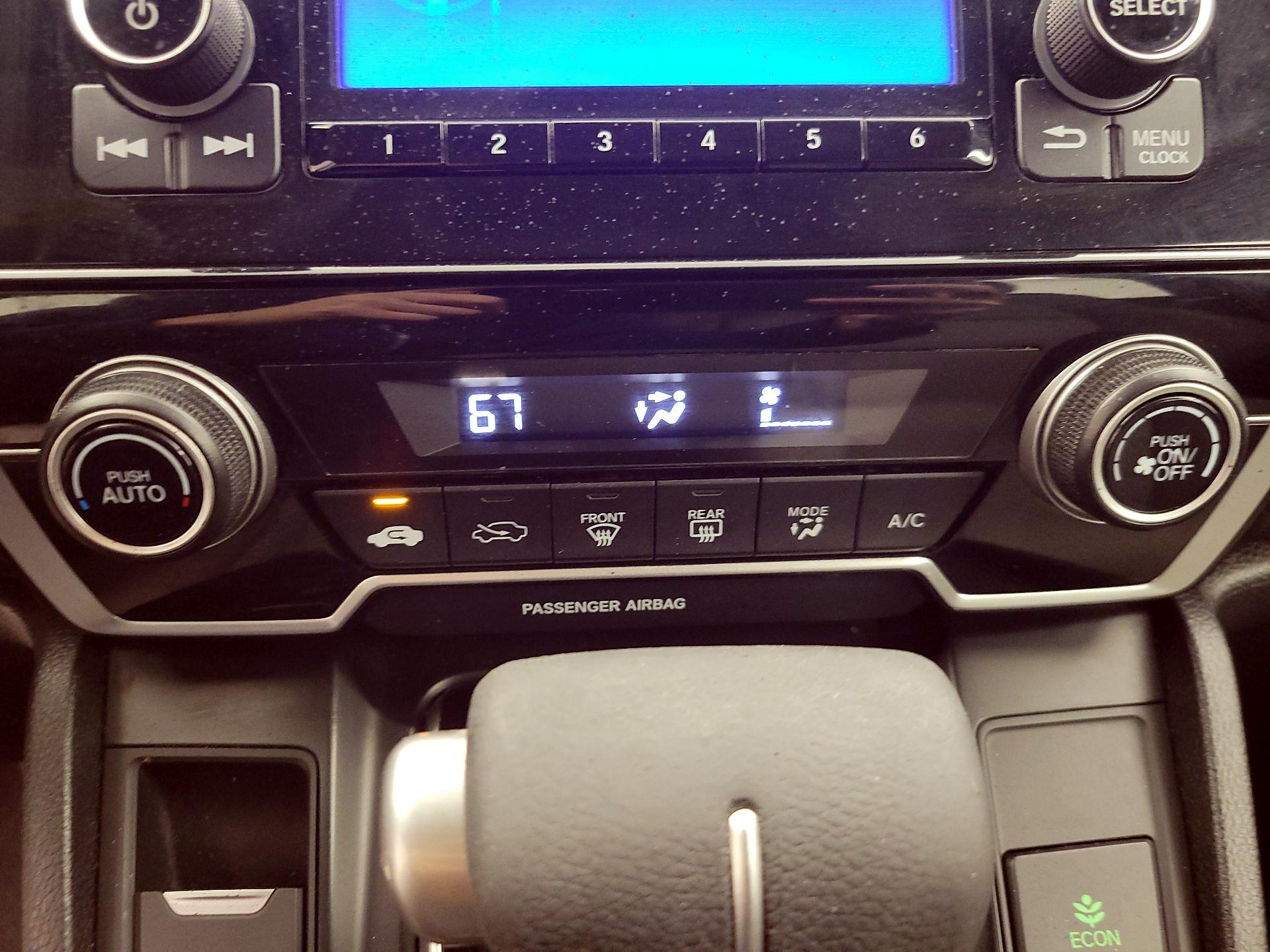 Thumbnail: 2018 Honda CR-V - 15