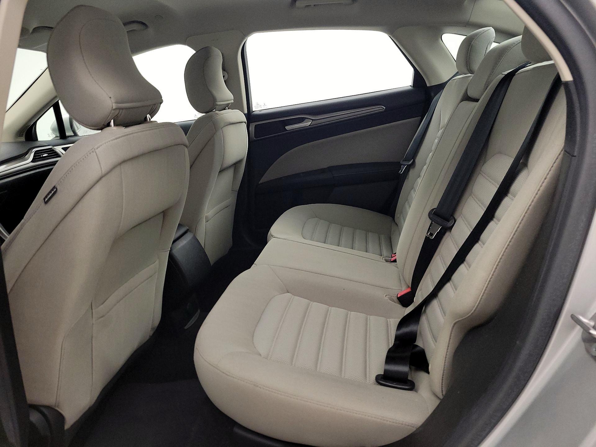 Thumbnail: 2017 Ford Fusion - 19