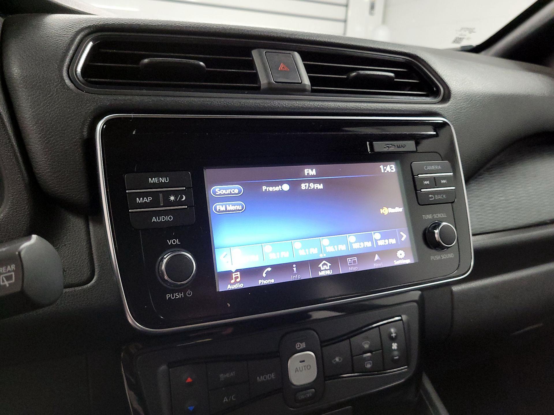 Thumbnail: 2019 Nissan Leaf - 15