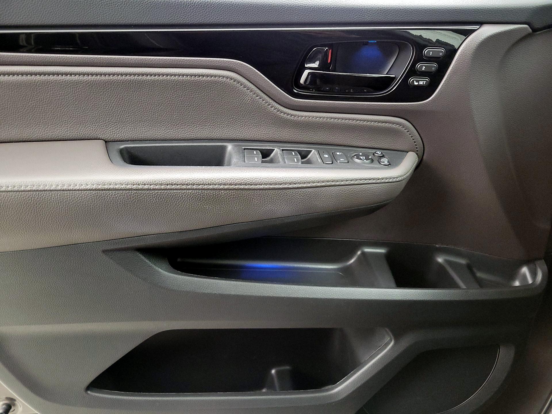Thumbnail: 2021 Honda Odyssey - 12