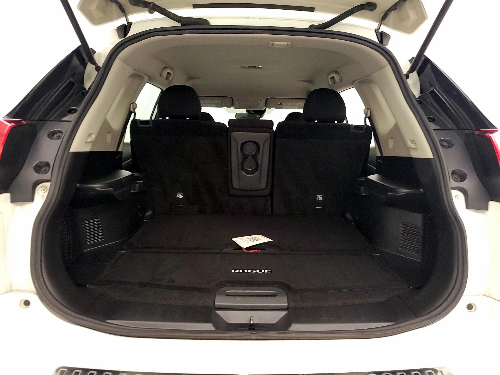 Thumbnail: 2019 Nissan Rogue - 20