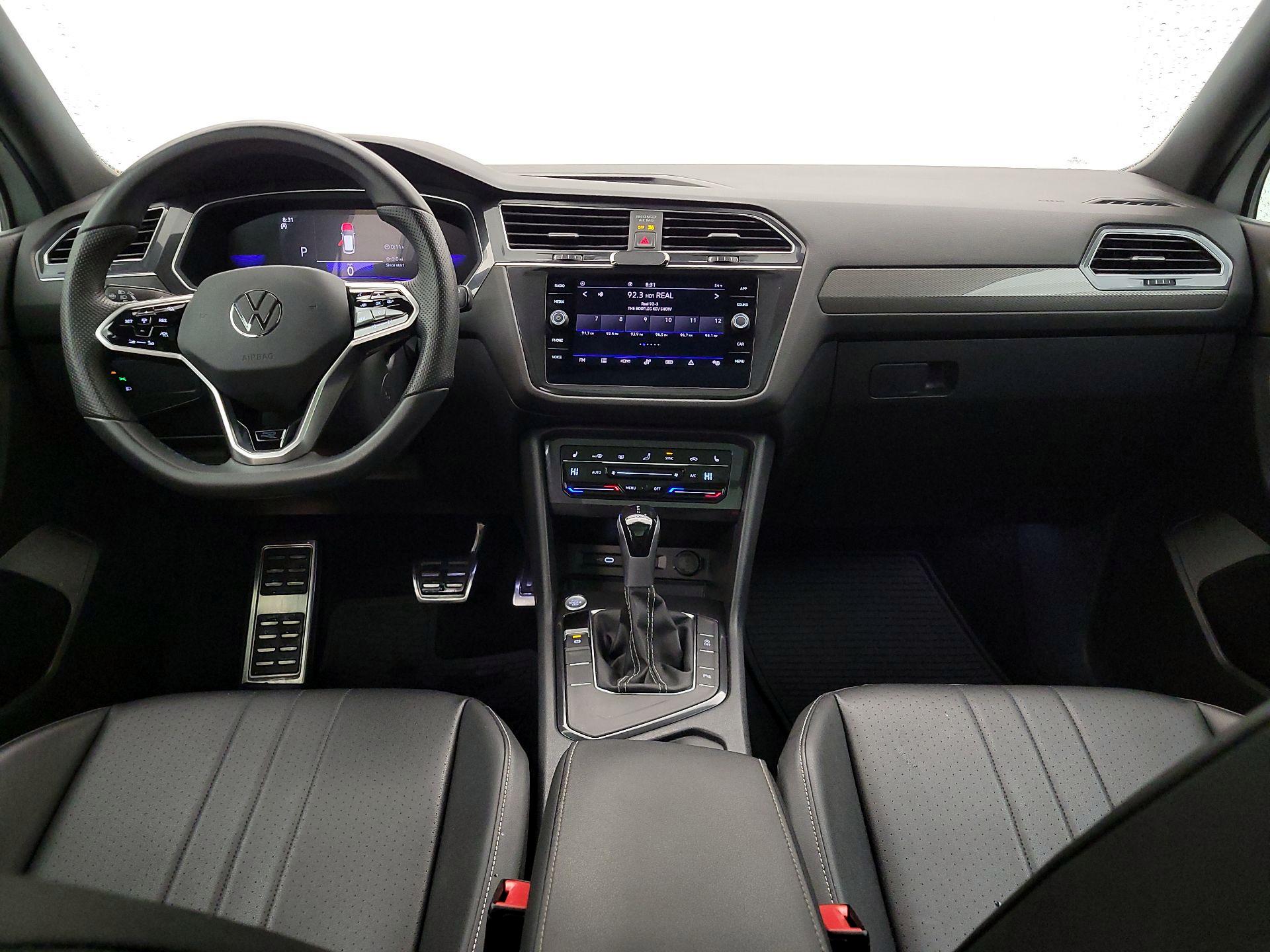 Thumbnail: 2023 Volkswagen Tiguan - 9