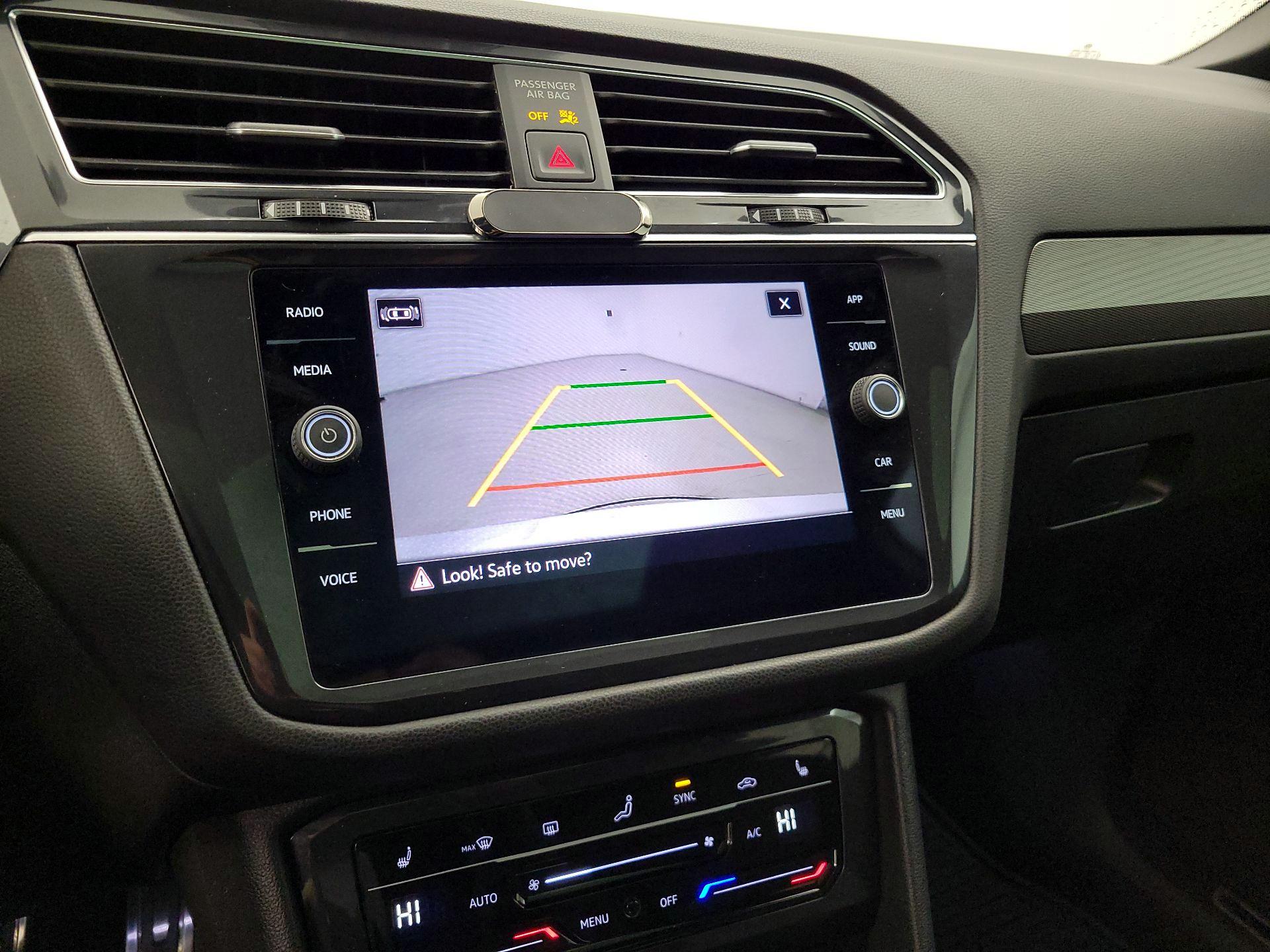 Thumbnail: 2023 Volkswagen Tiguan - 14