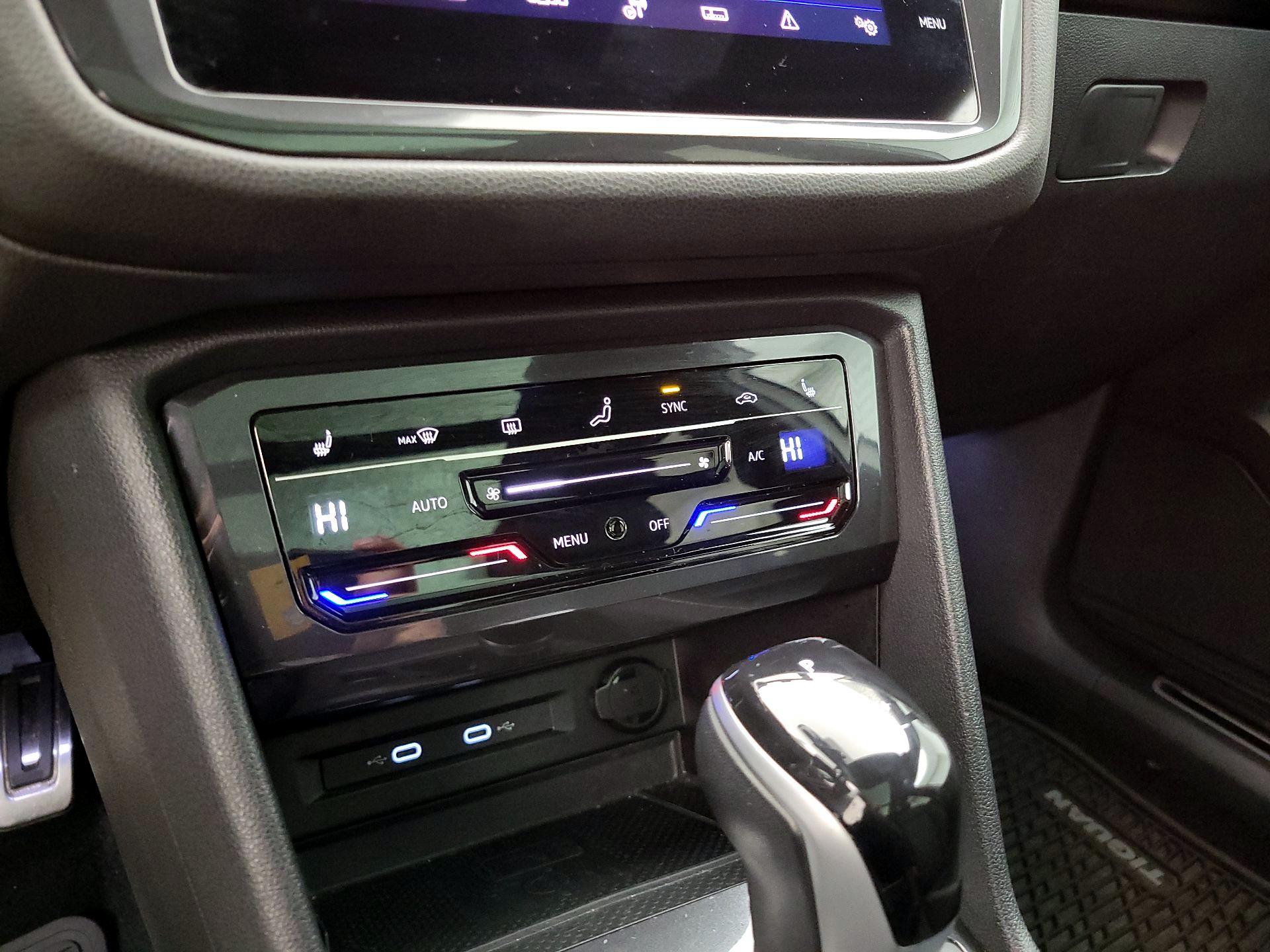 Thumbnail: 2023 Volkswagen Tiguan - 16