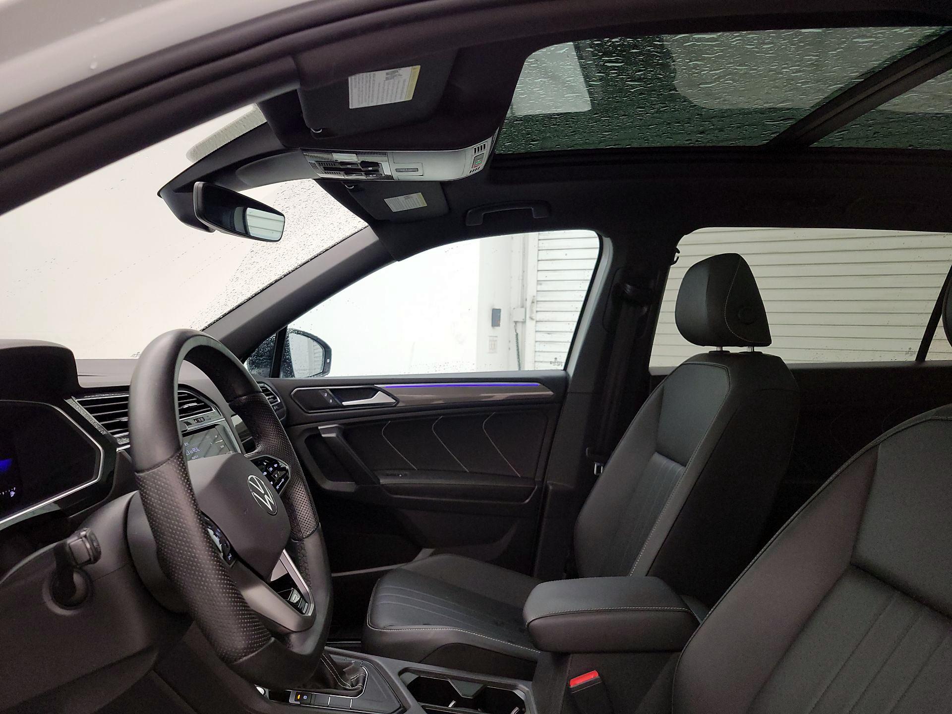 Thumbnail: 2023 Volkswagen Tiguan - 19