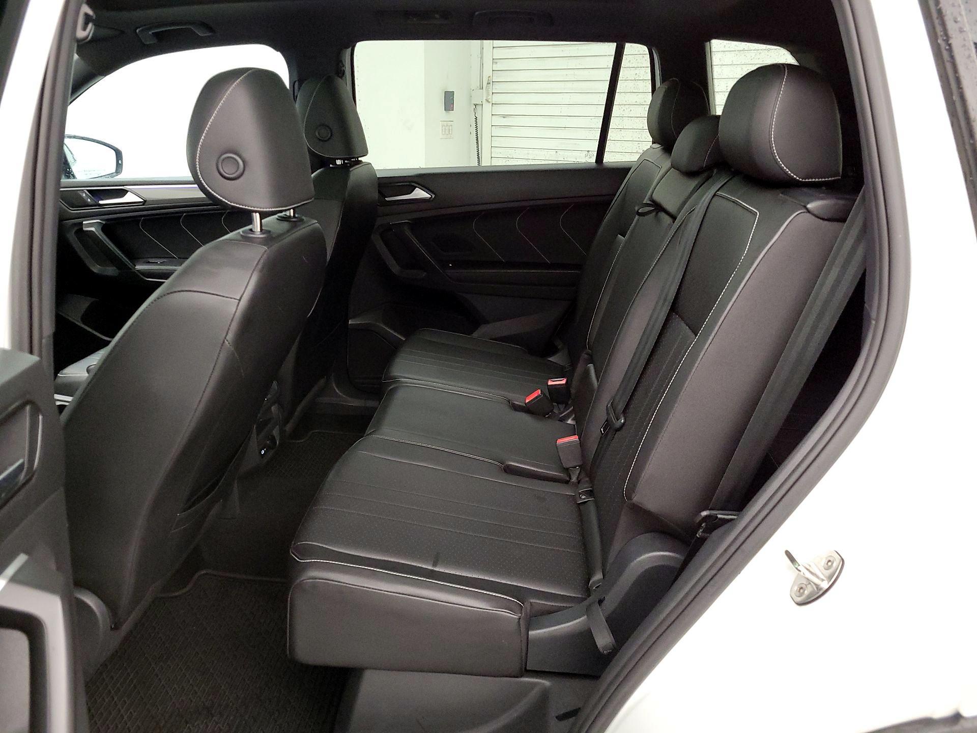 Thumbnail: 2023 Volkswagen Tiguan - 20