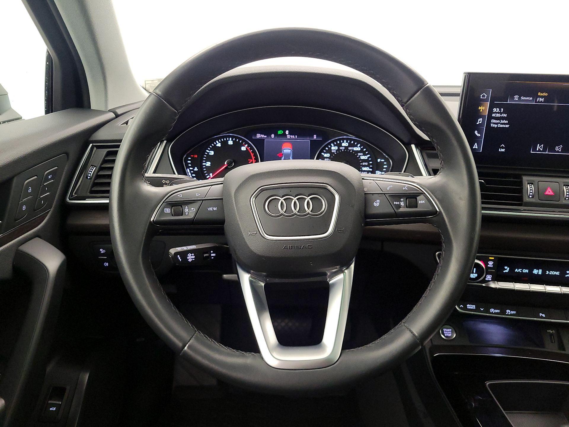 Thumbnail: 2023 Audi Q5 - 10