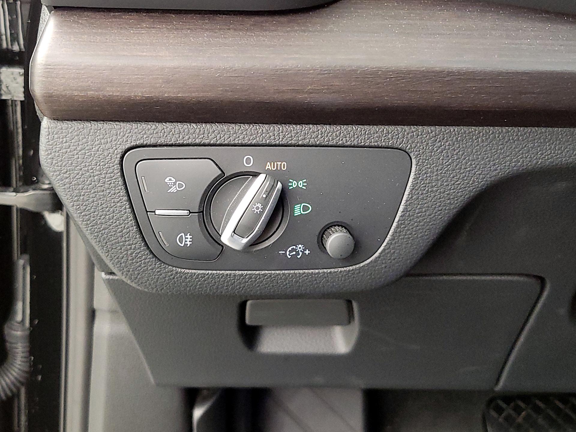 Thumbnail: 2023 Audi Q5 - 13