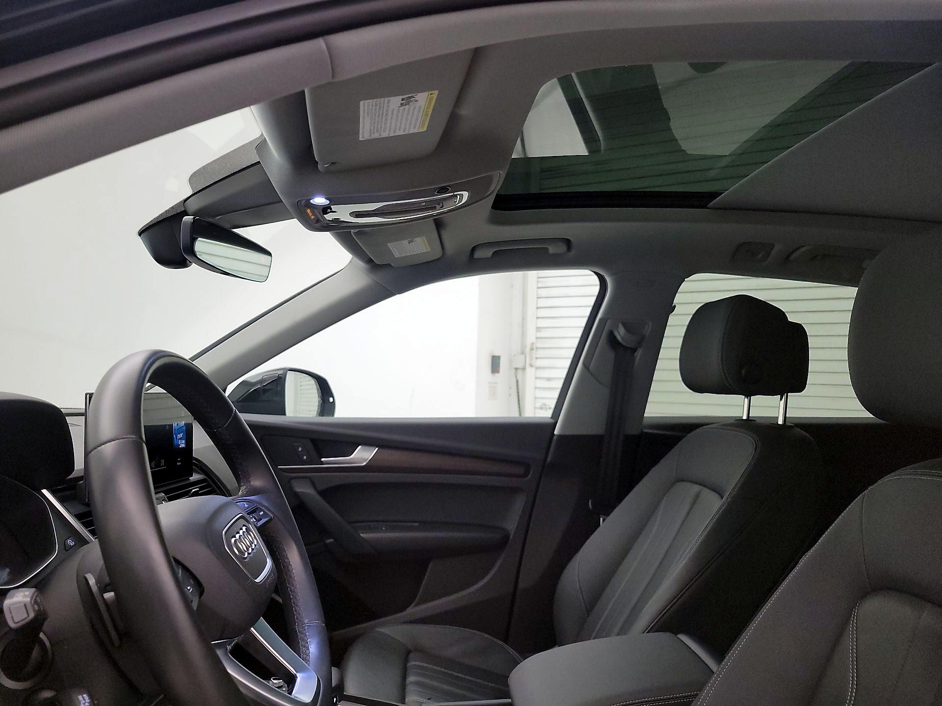 Thumbnail: 2023 Audi Q5 - 19