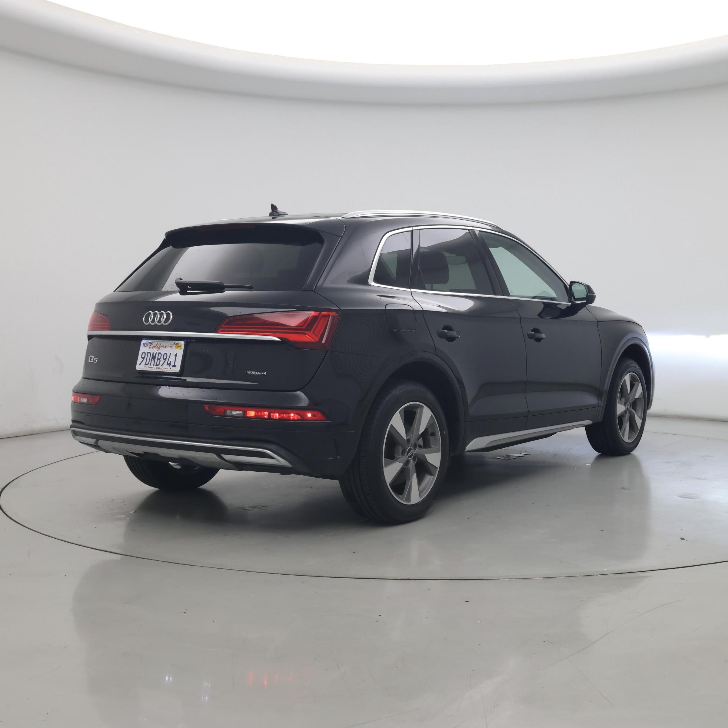 Thumbnail: 2023 Audi Q5 - 8