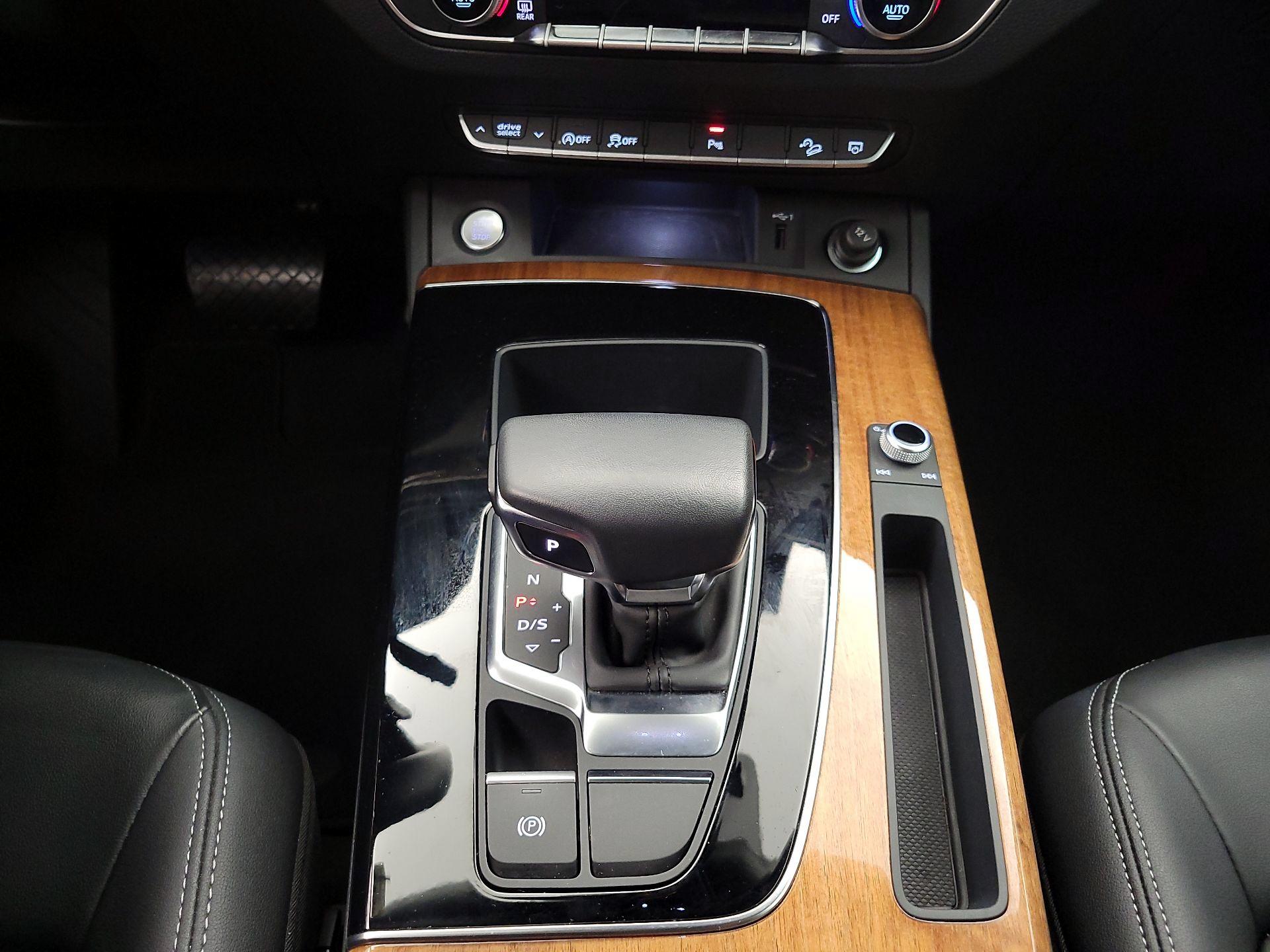 Thumbnail: 2023 Audi Q5 - 18