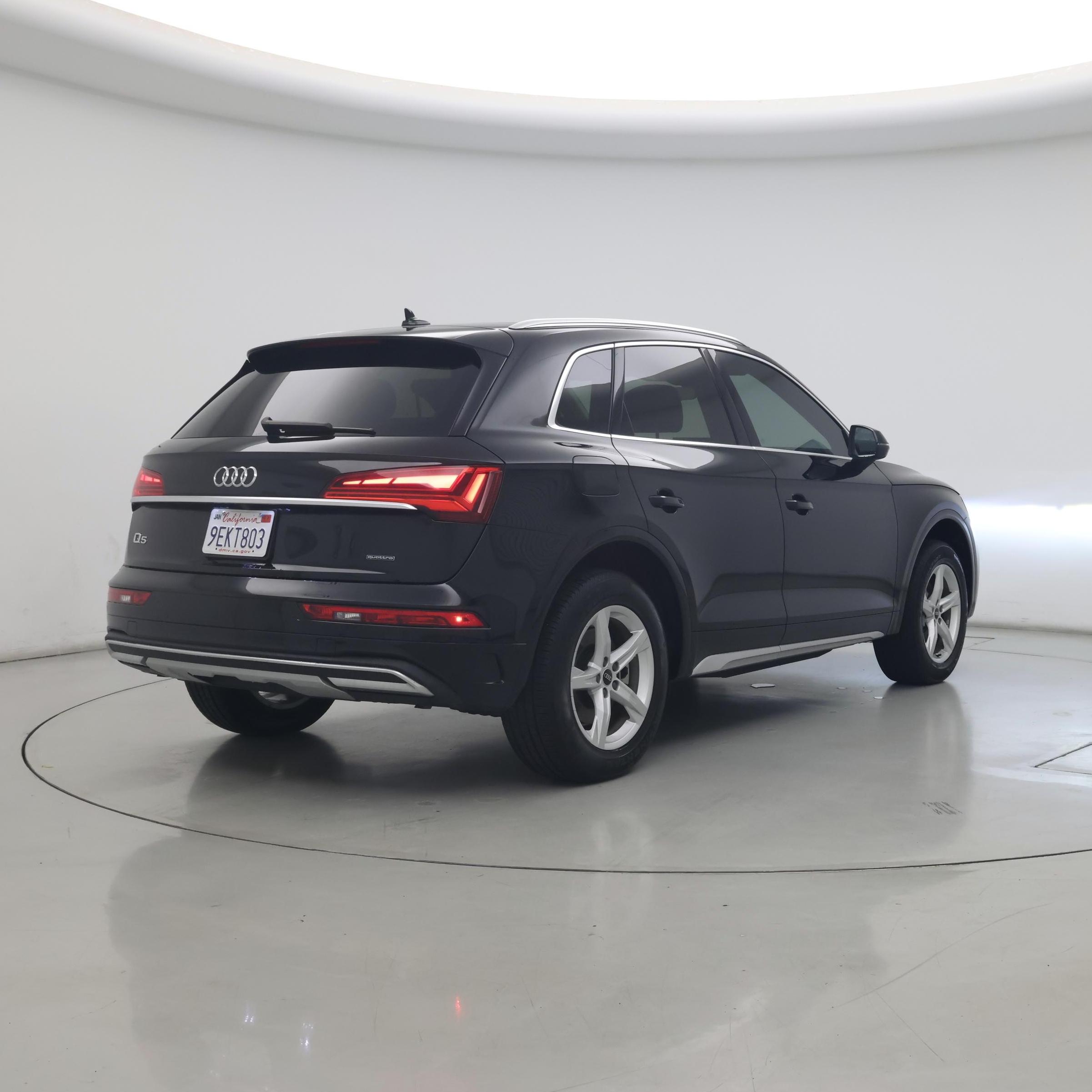 Thumbnail: 2023 Audi Q5 - 8
