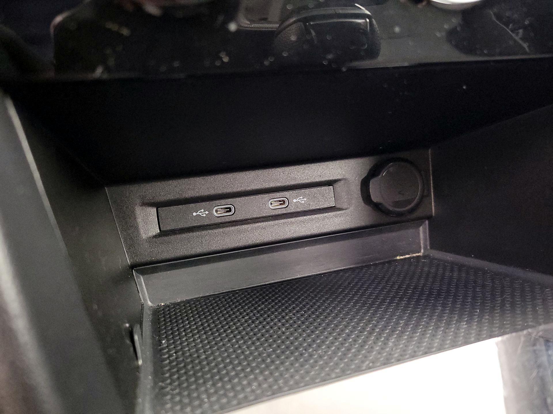 Thumbnail: 2023 Volkswagen Taos - 18