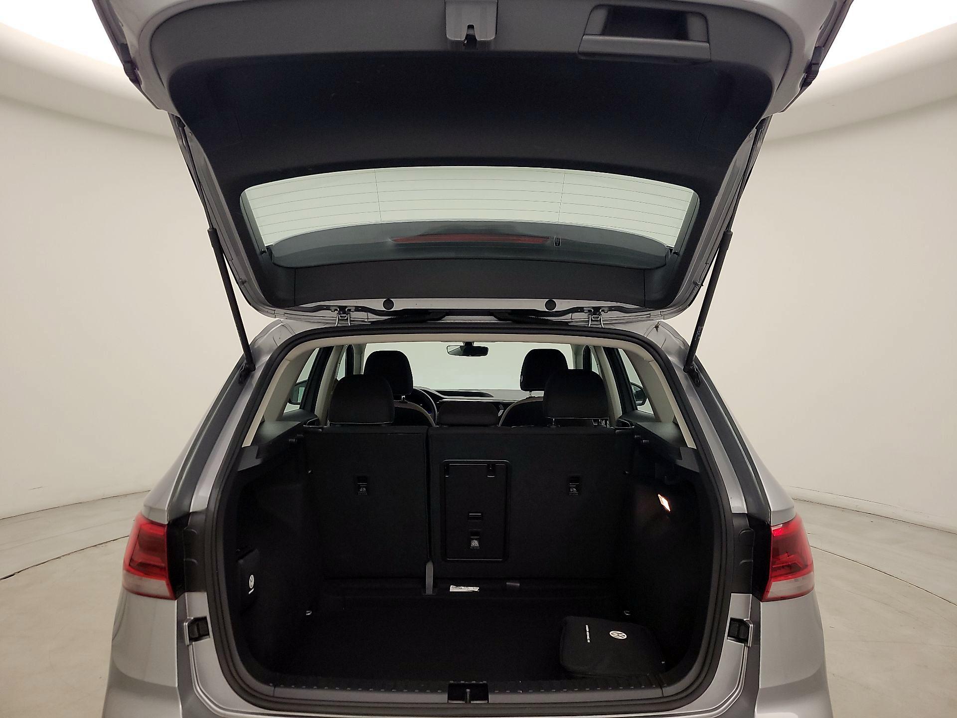 Thumbnail: 2023 Volkswagen Taos - 20