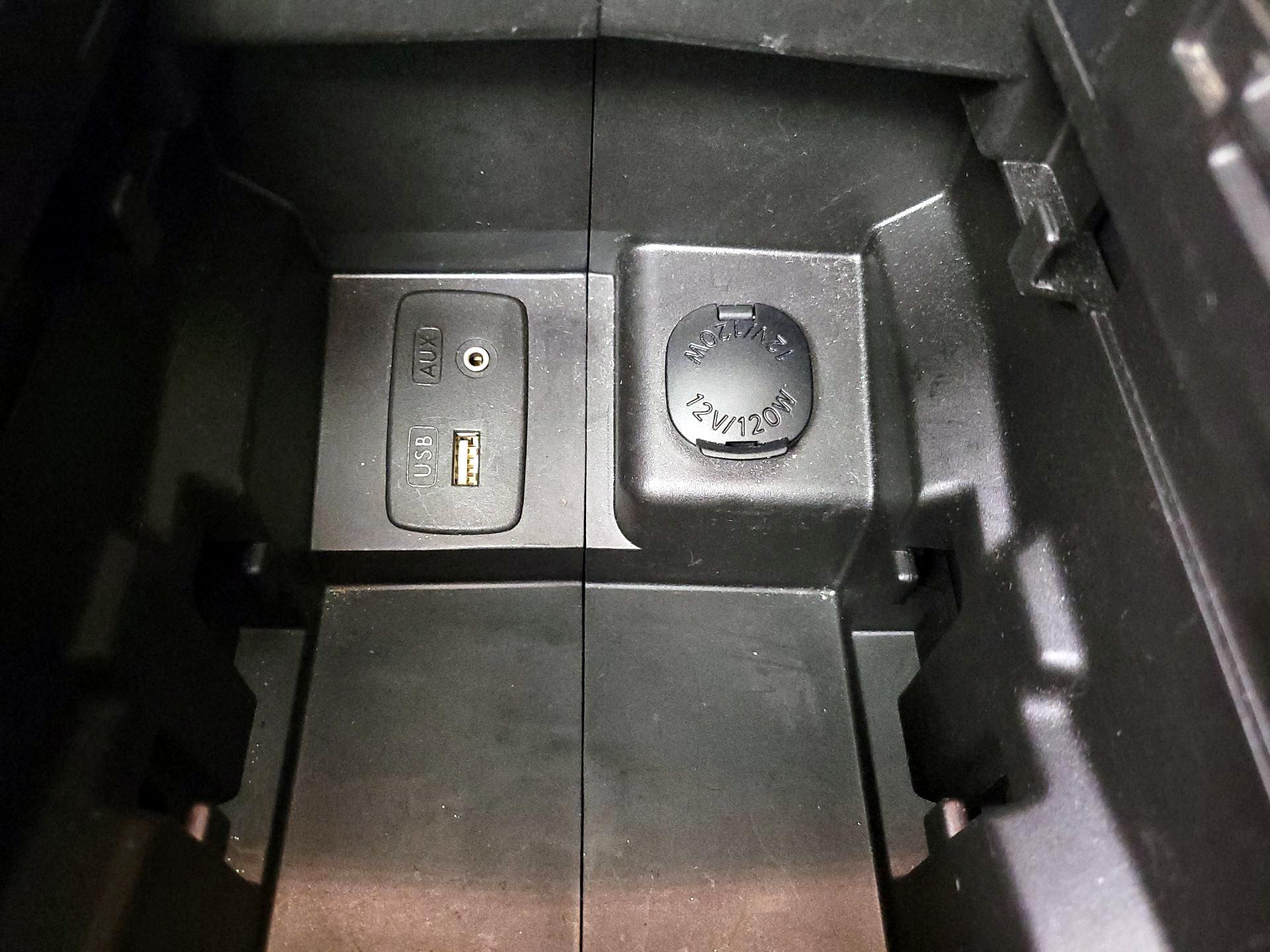 Thumbnail: 2014 Subaru XV Crosstrek - 19