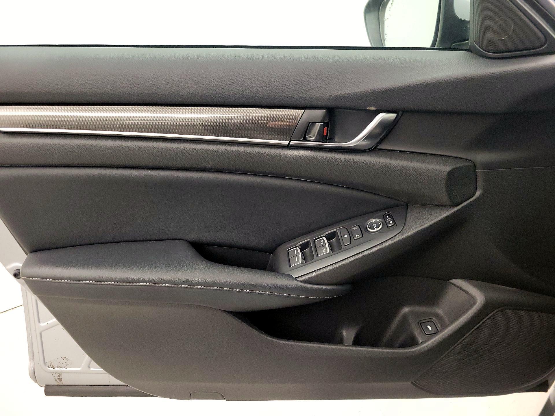 Thumbnail: 2018 Honda Accord - 12