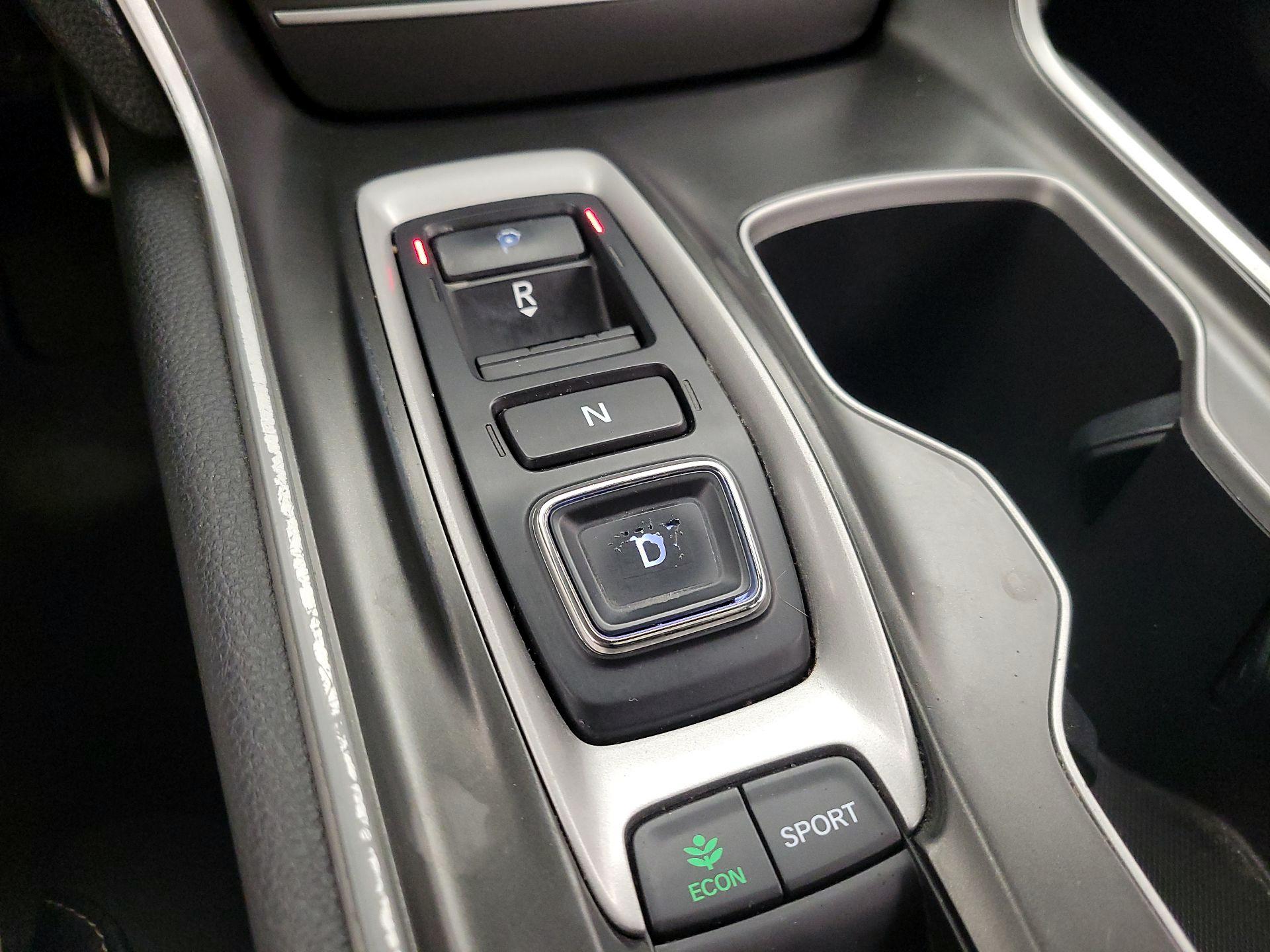 Thumbnail: 2018 Honda Accord - 17