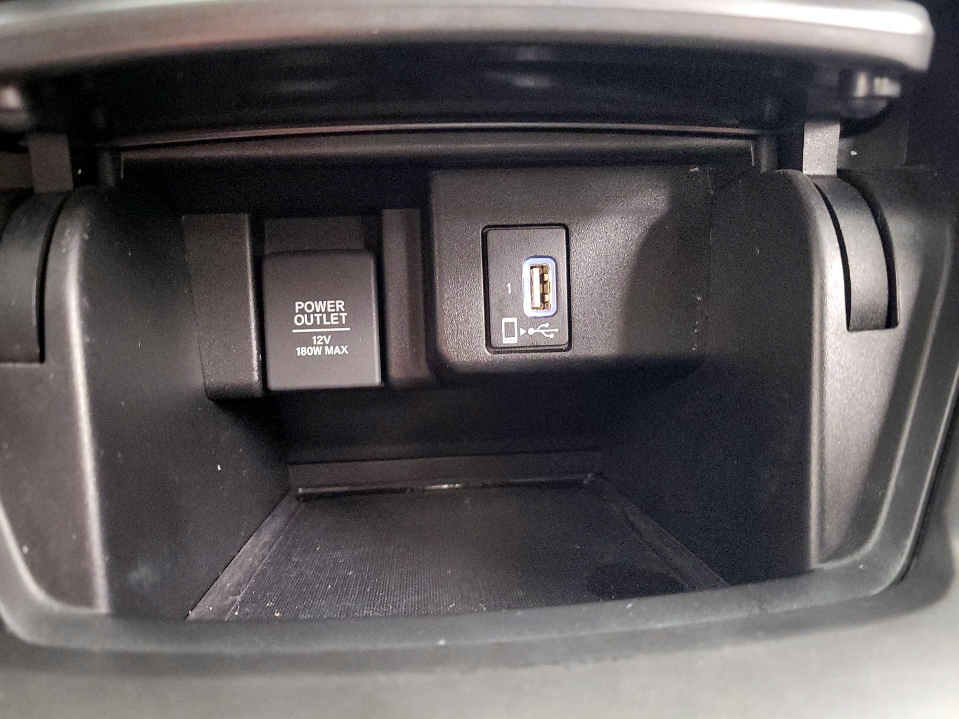 Thumbnail: 2018 Honda Accord - 18