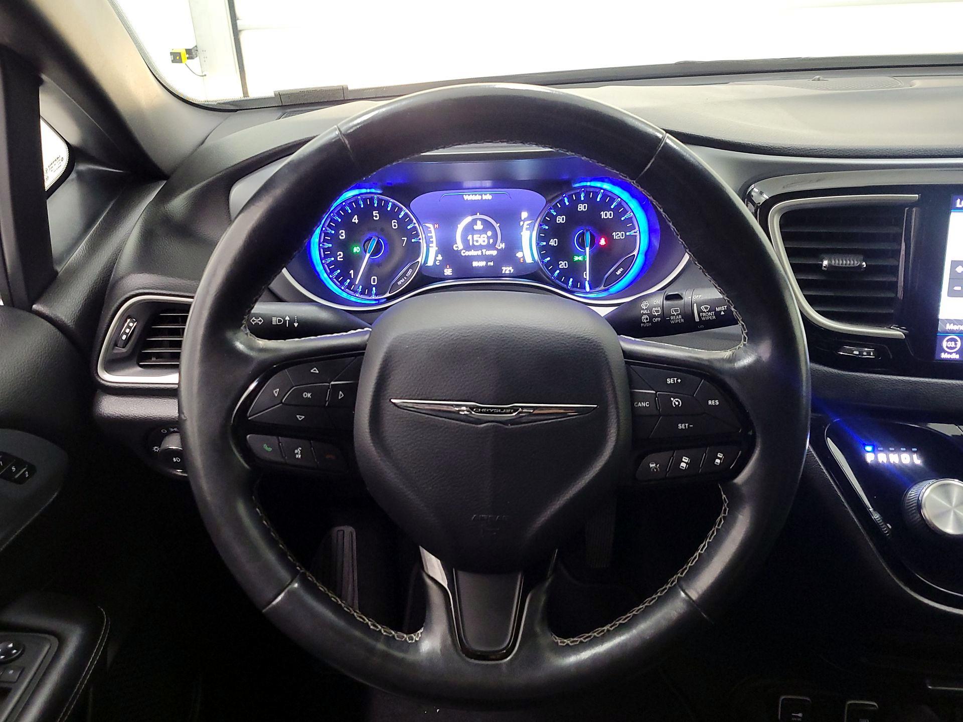 Thumbnail: 2020 Chrysler Pacifica - 10