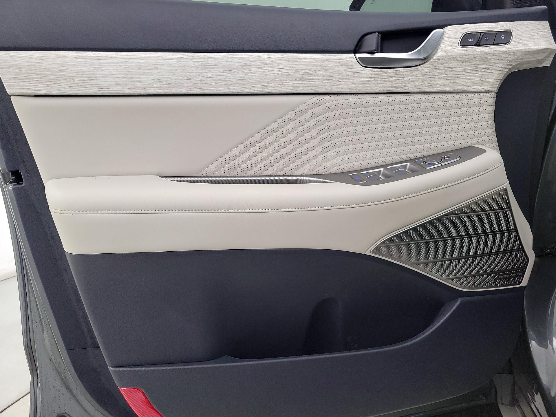 Thumbnail: 2023 Hyundai Palisade - 12