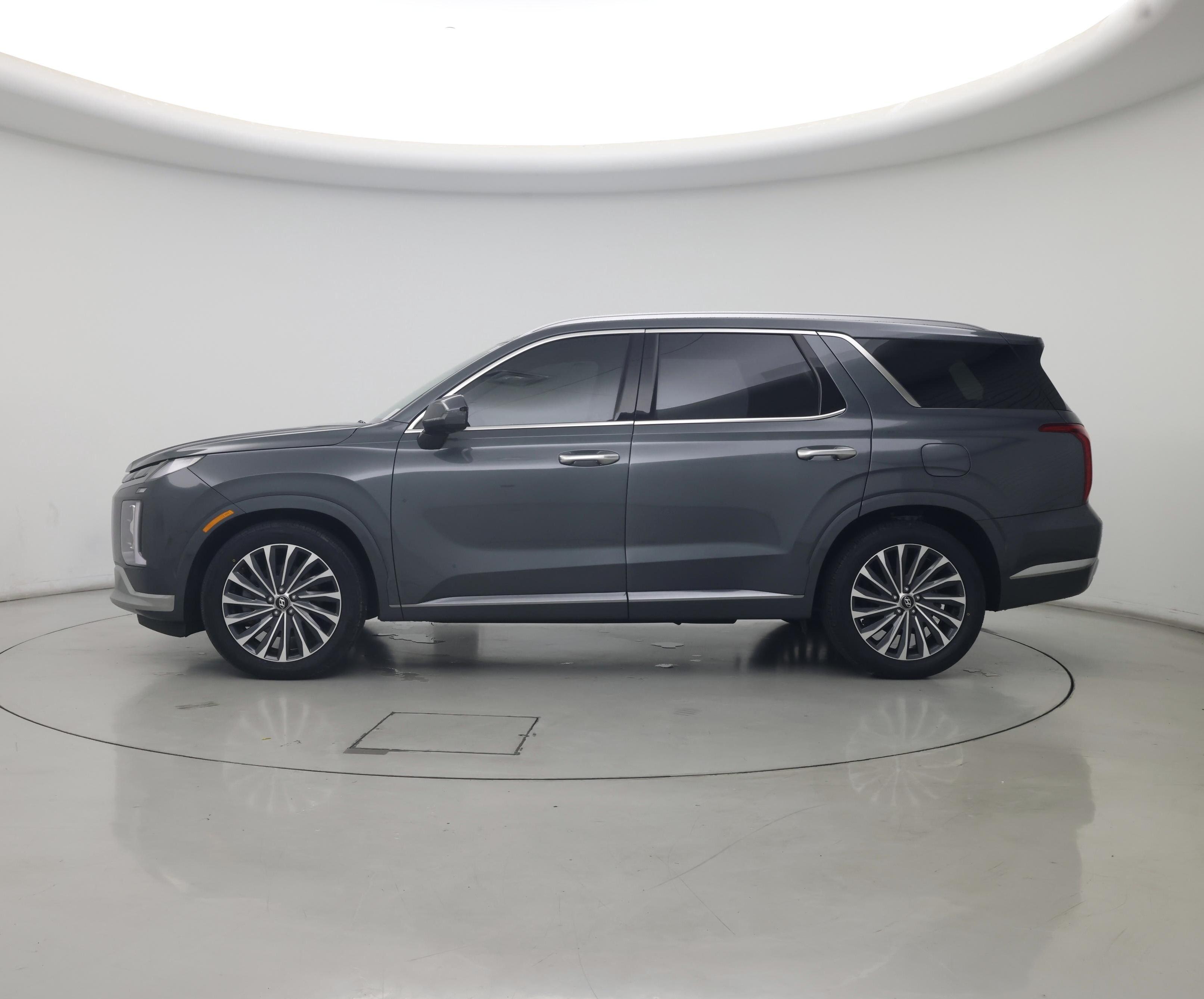 Thumbnail: 2023 Hyundai Palisade - 3