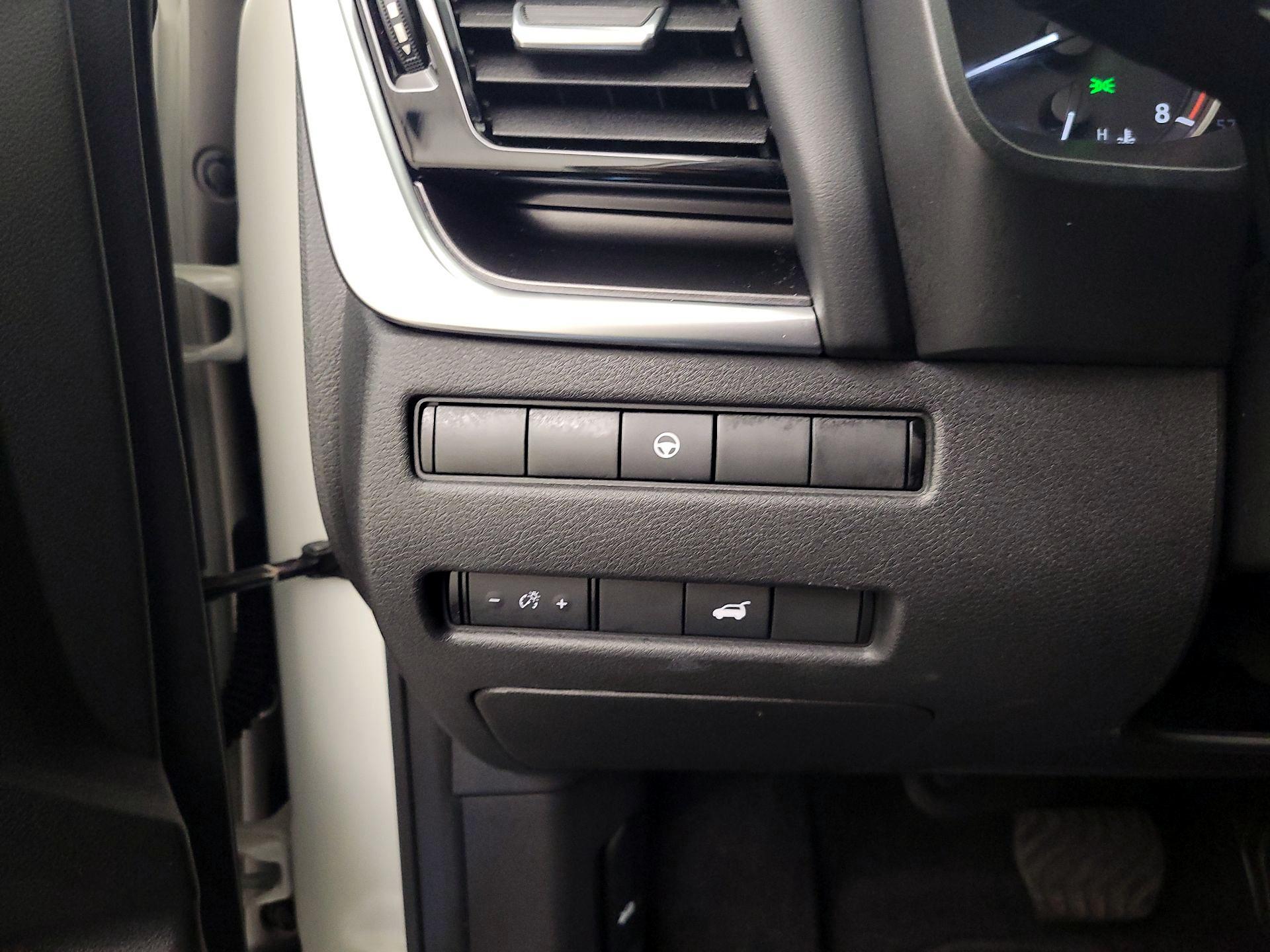 Thumbnail: 2021 Nissan Rogue - 13