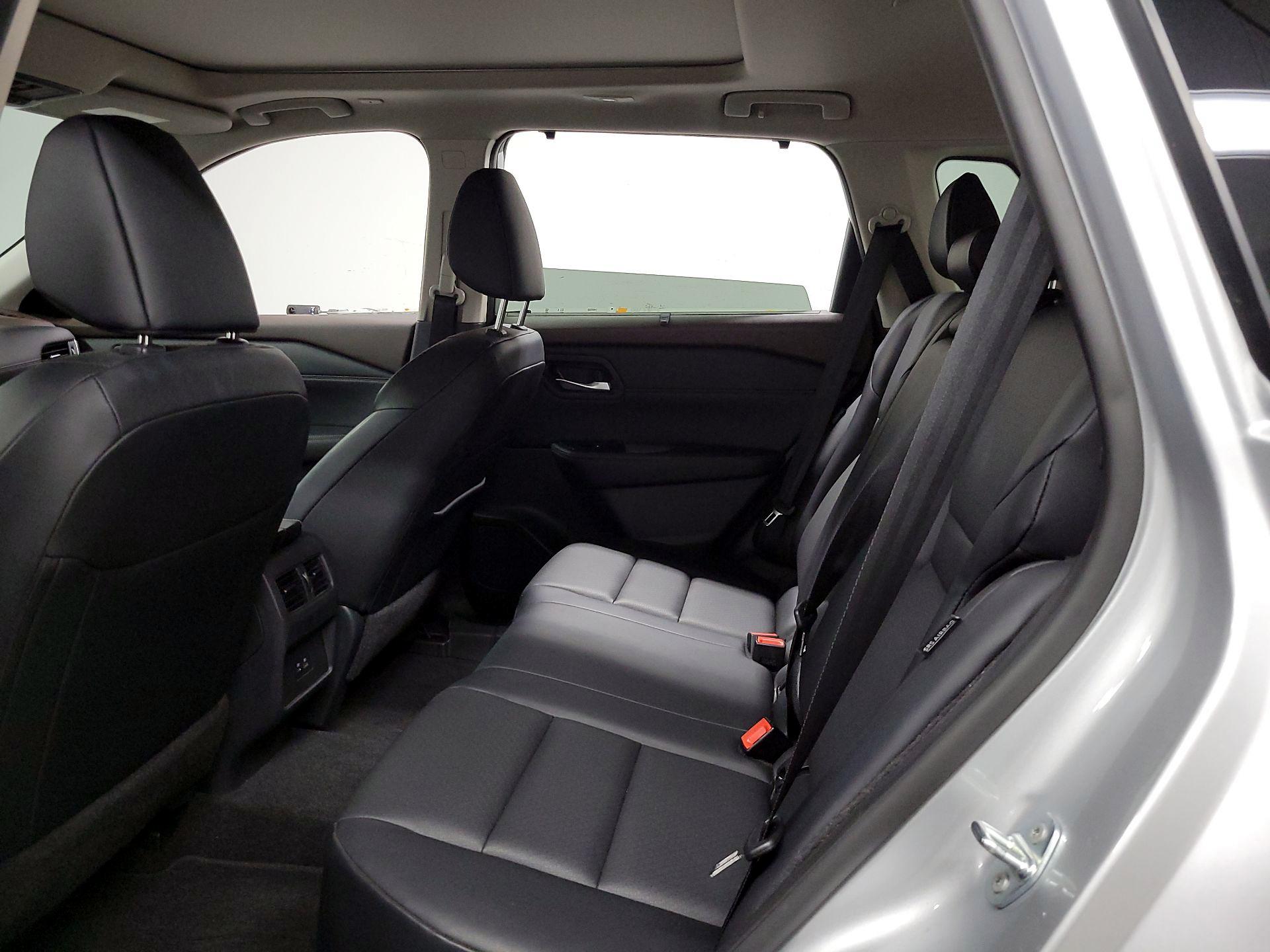 Thumbnail: 2023 Nissan Rogue - 17