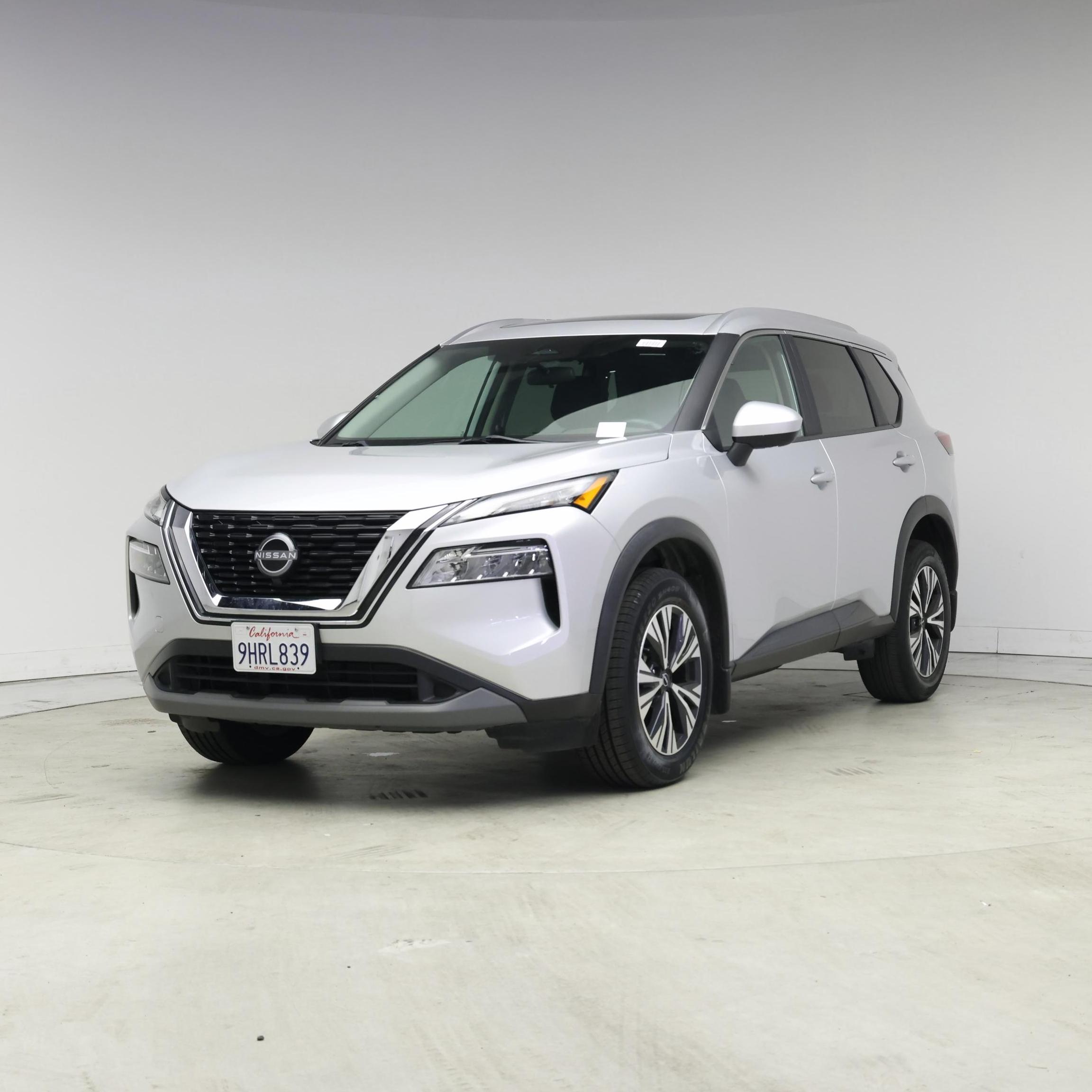 Thumbnail: 2023 Nissan Rogue - 4
