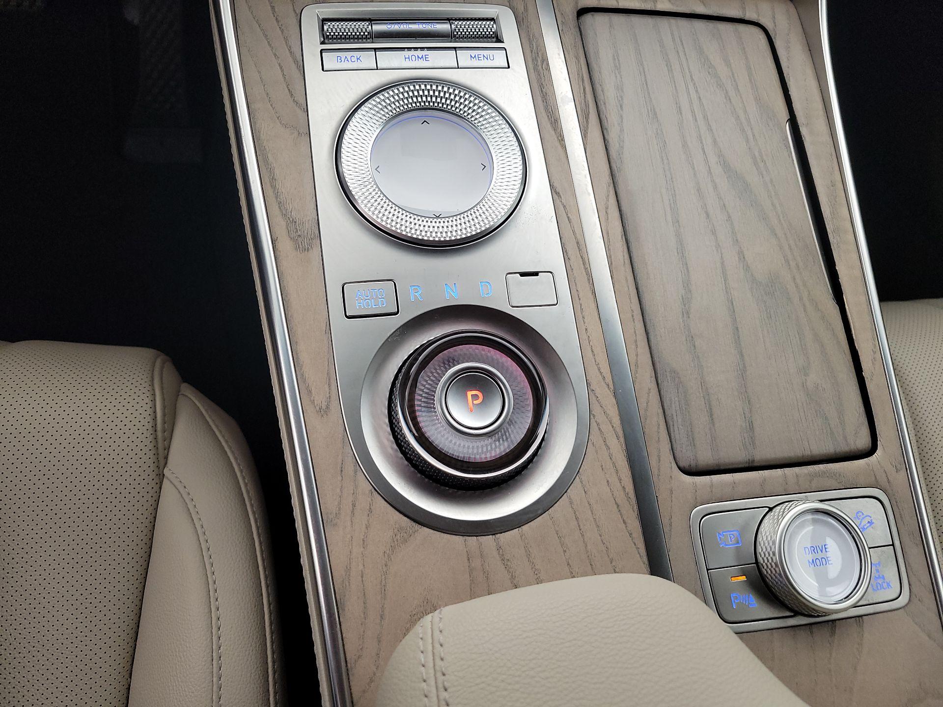 Thumbnail: 2022 Genesis GV80 - 18