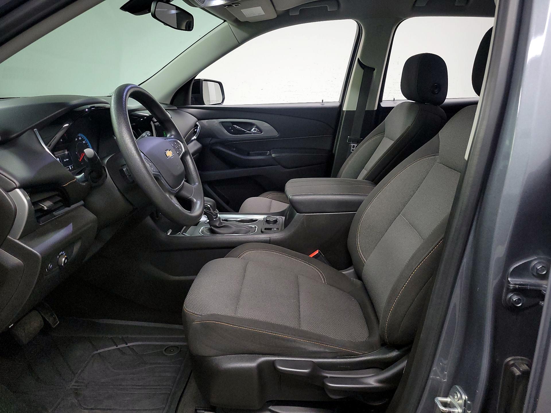 Thumbnail: 2021 Chevrolet Traverse - 11