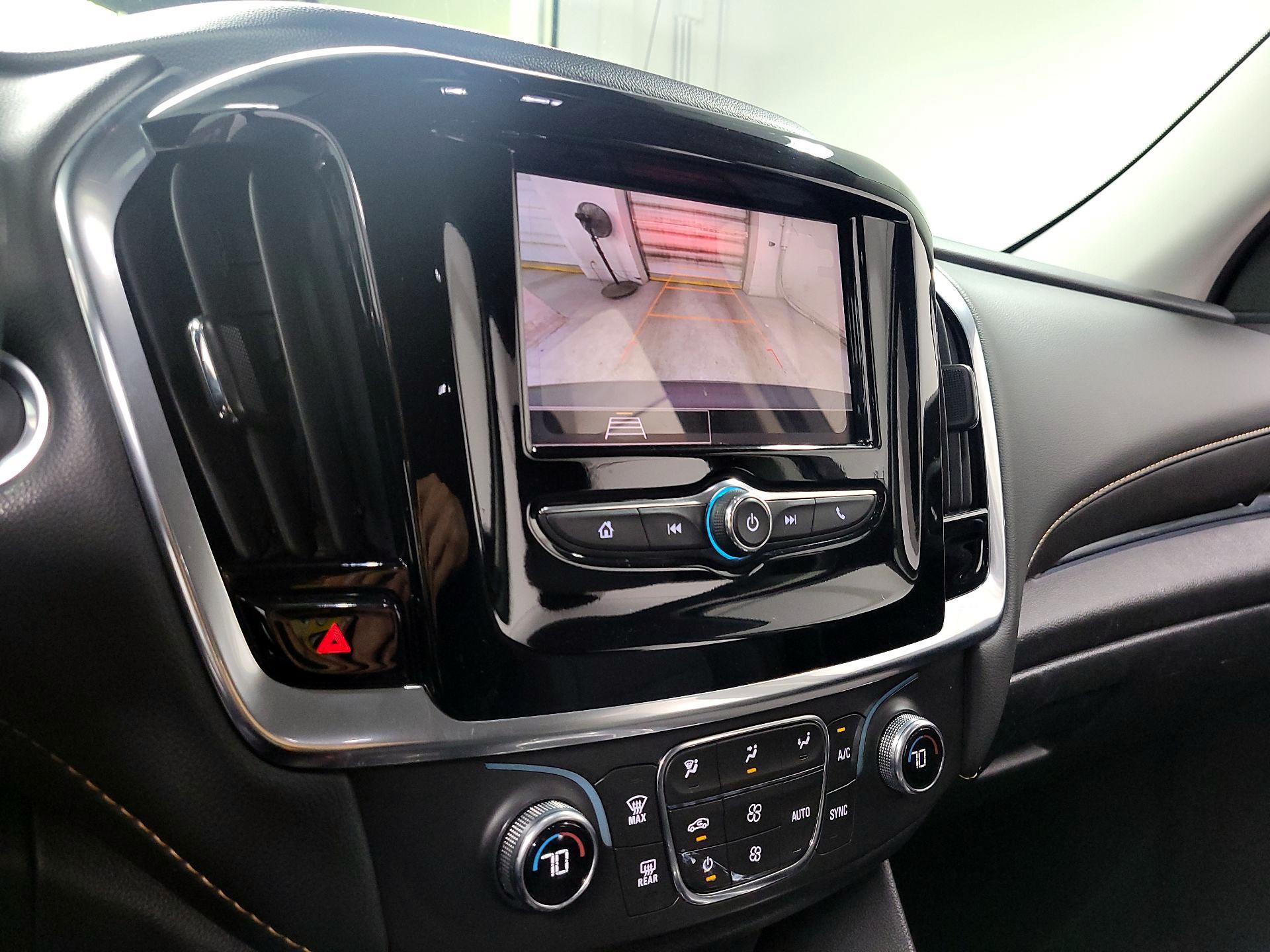 Thumbnail: 2021 Chevrolet Traverse - 14