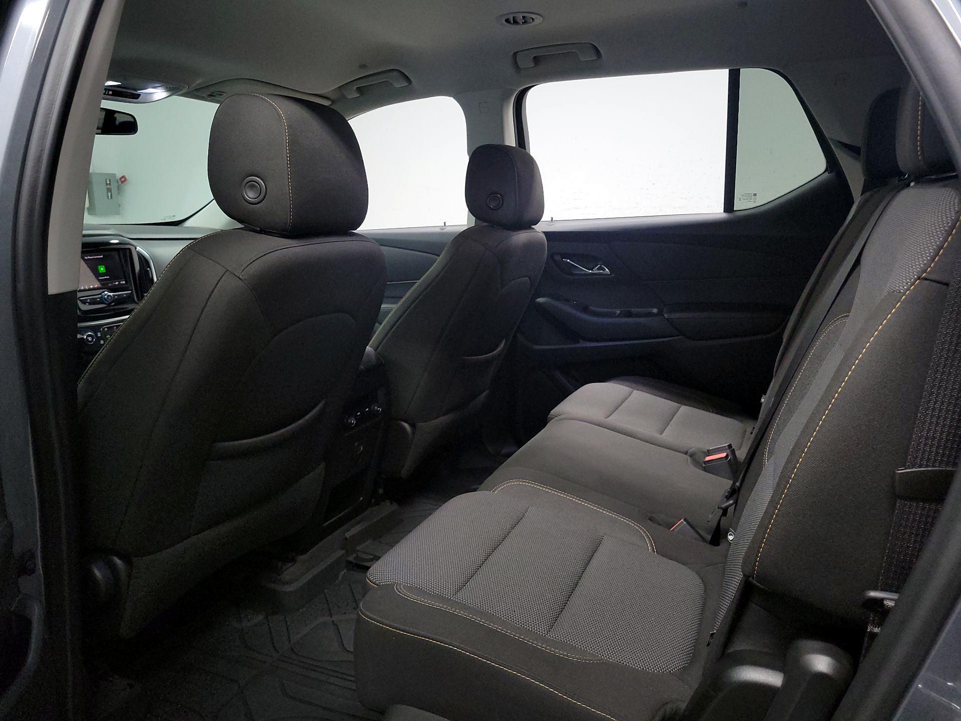 Thumbnail: 2021 Chevrolet Traverse - 18