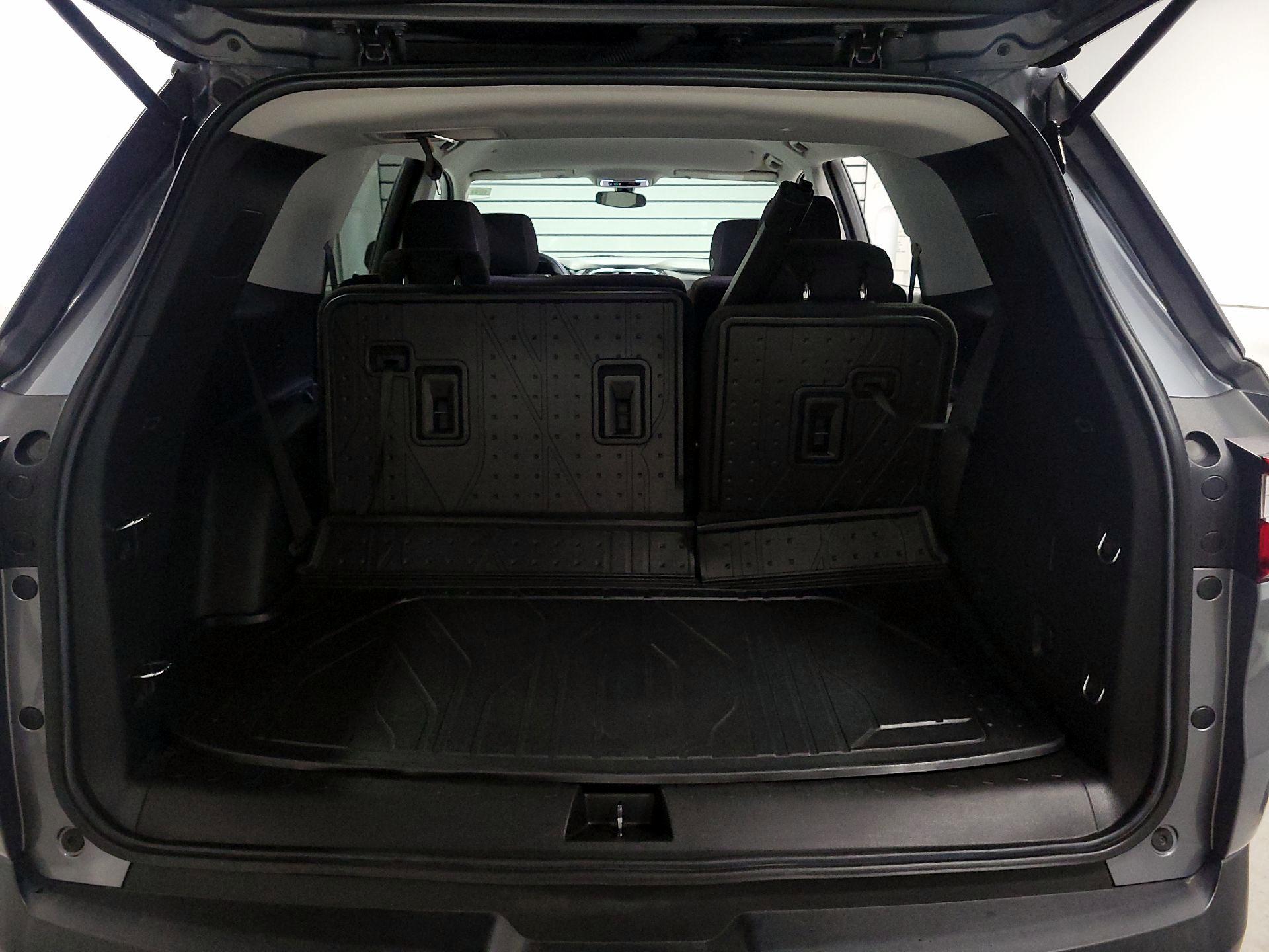 Thumbnail: 2021 Chevrolet Traverse - 19