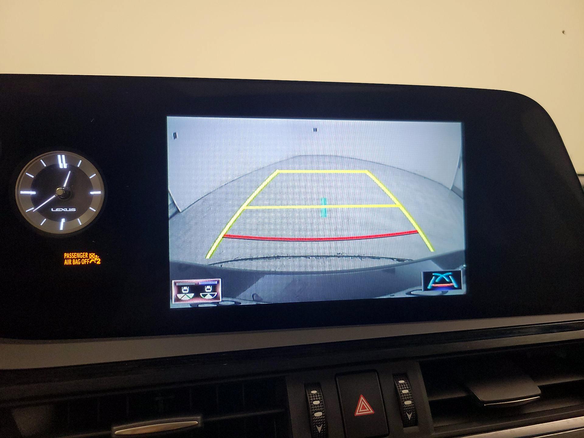 Thumbnail: 2022 Lexus ES - 13