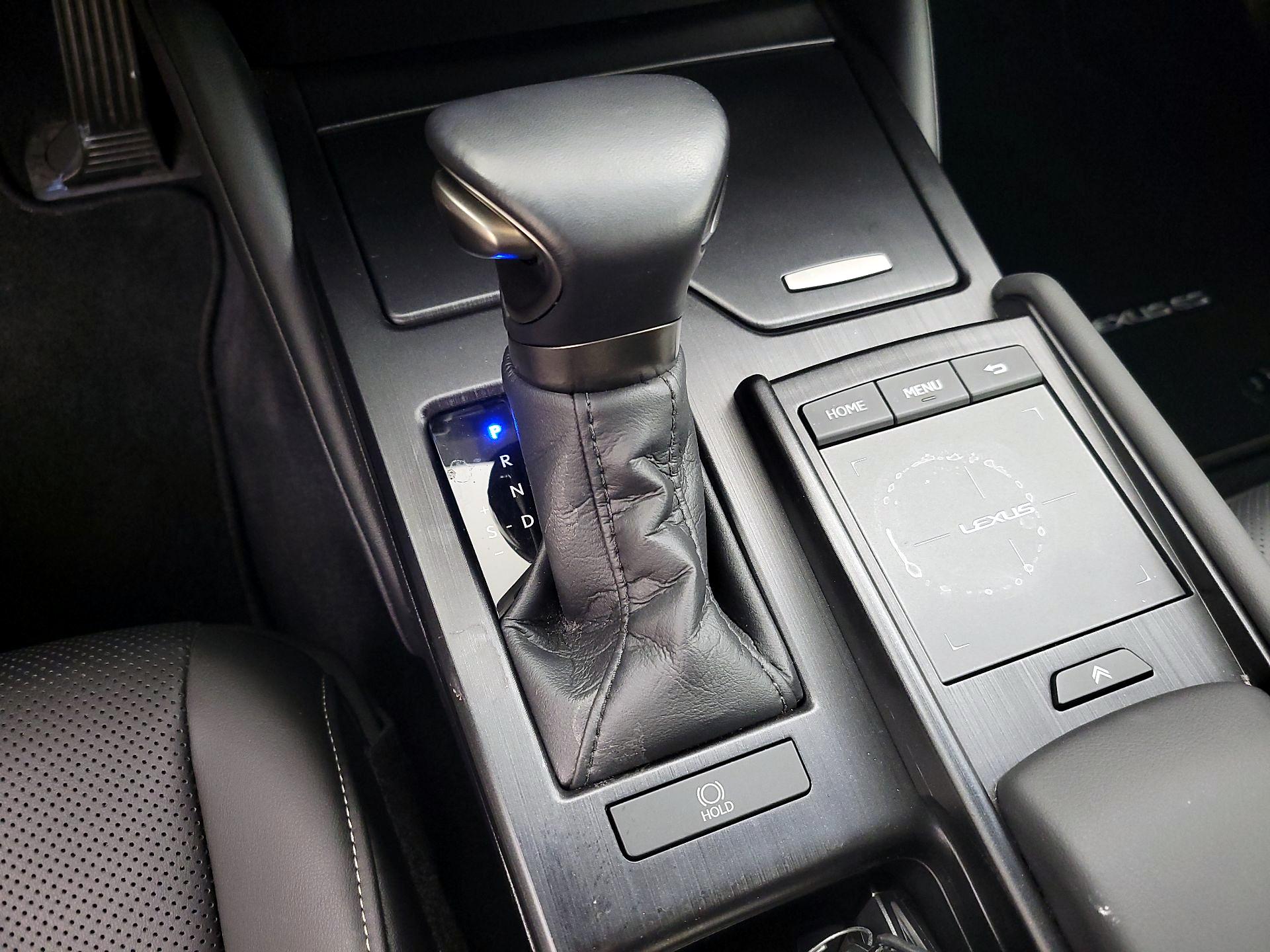 Thumbnail: 2022 Lexus ES - 16