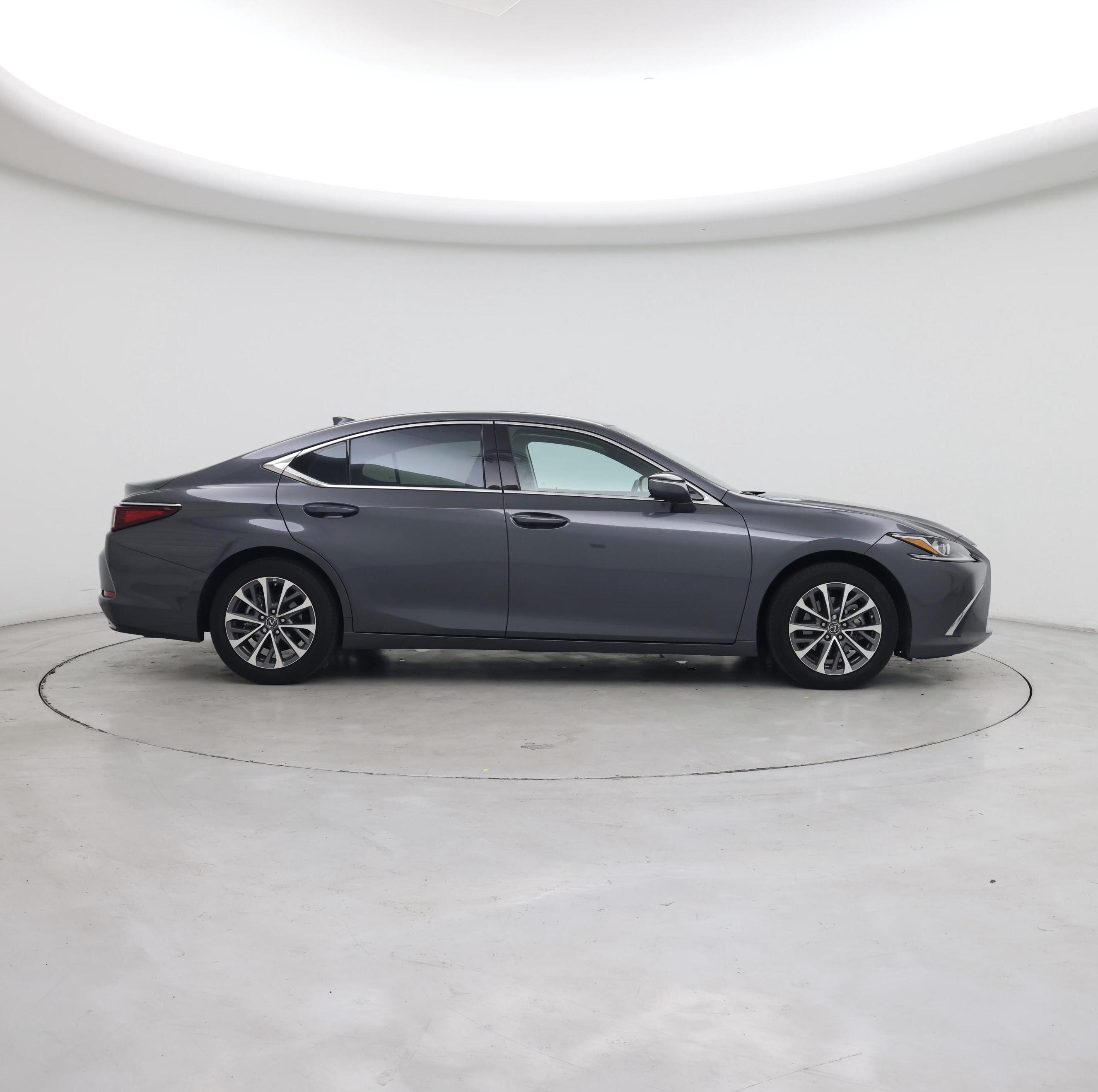 Thumbnail: 2022 Lexus ES - 7