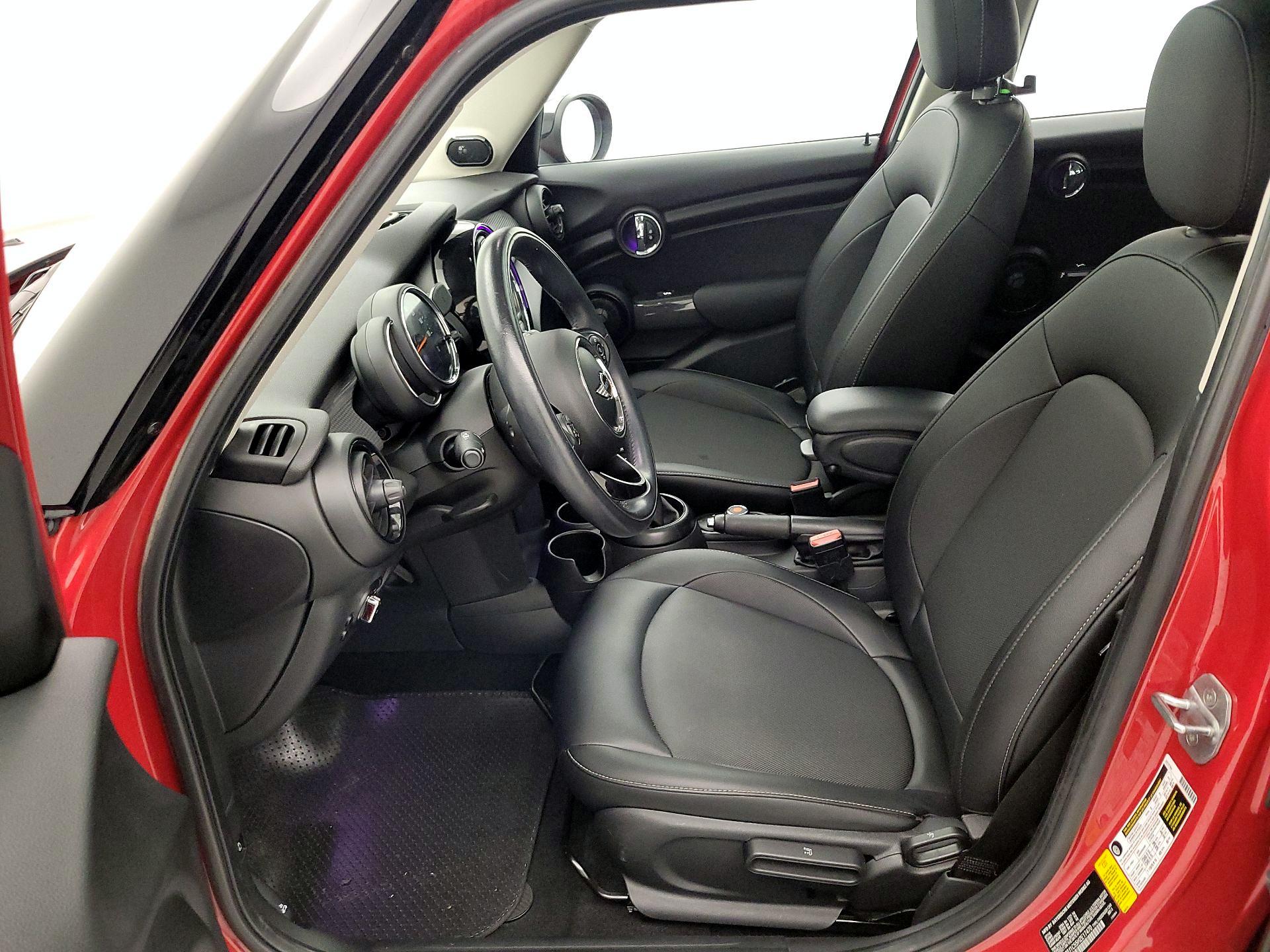 Thumbnail: 2017 MINI Cooper Hardtop - 11