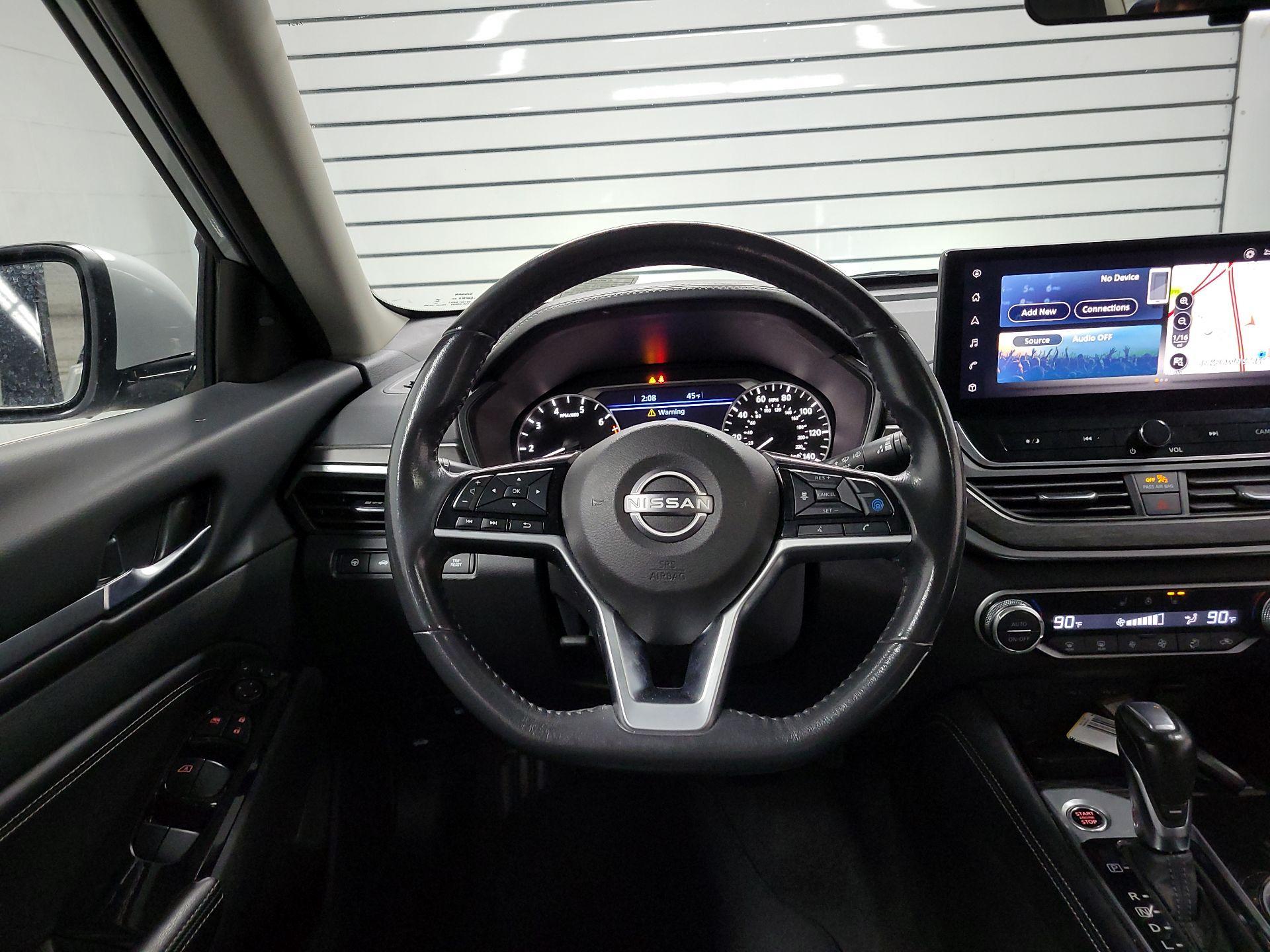 Thumbnail: 2023 Nissan Altima - 10