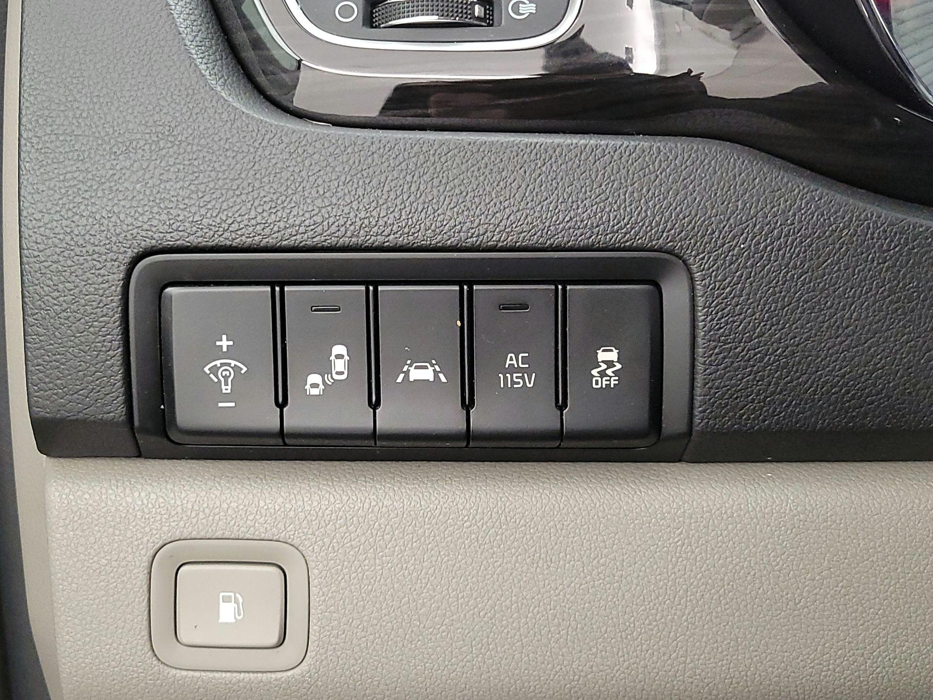 Thumbnail: 2020 Kia Sedona - 13