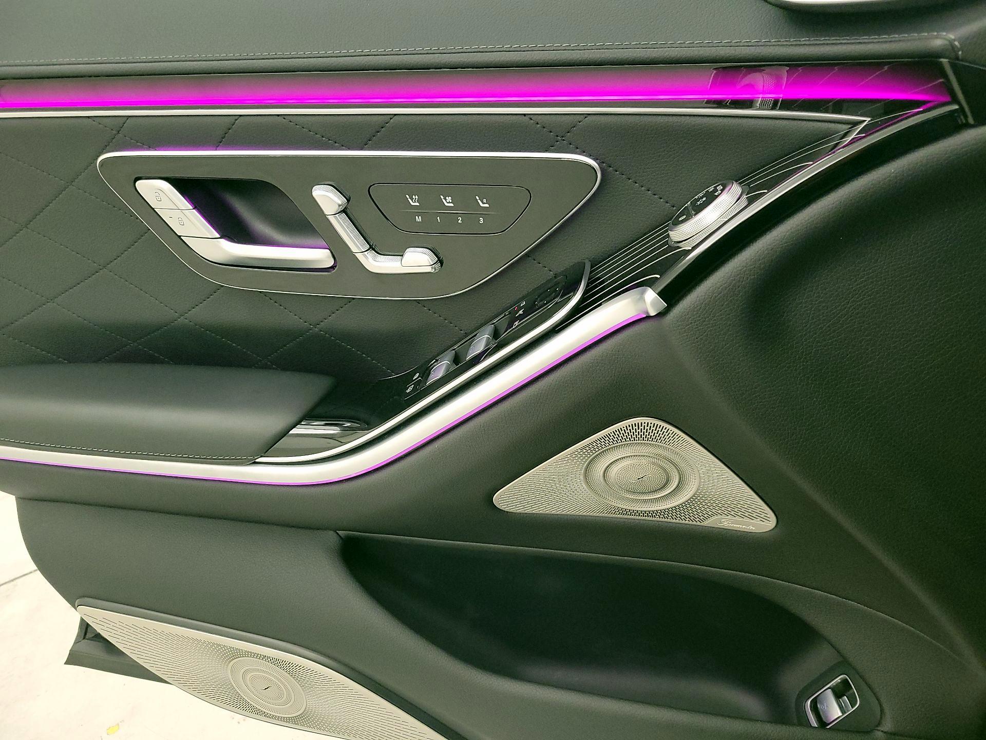 Thumbnail: 2023 Mercedes-Benz S-Class - 12