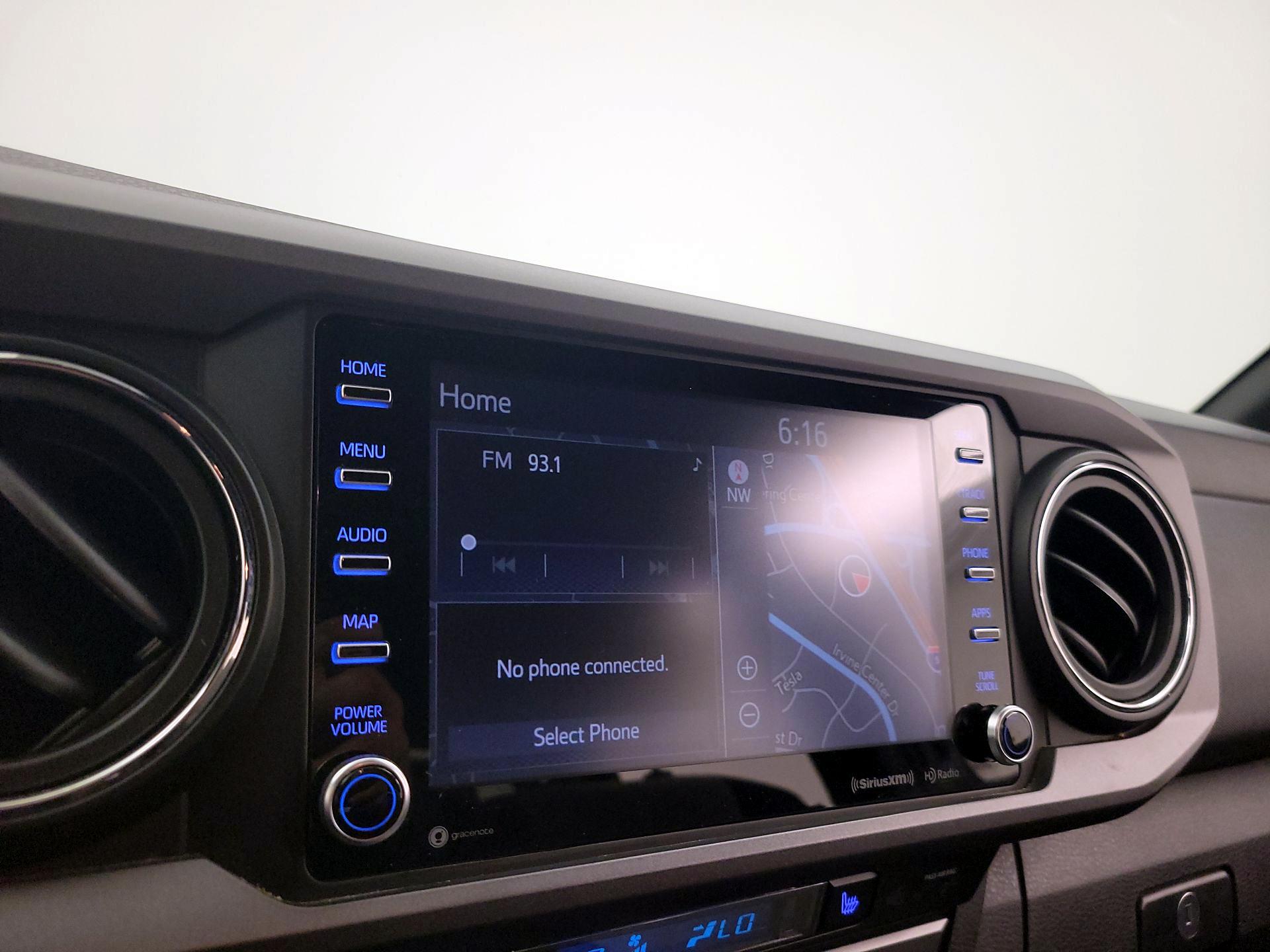 Thumbnail: 2020 Toyota Tacoma - 16