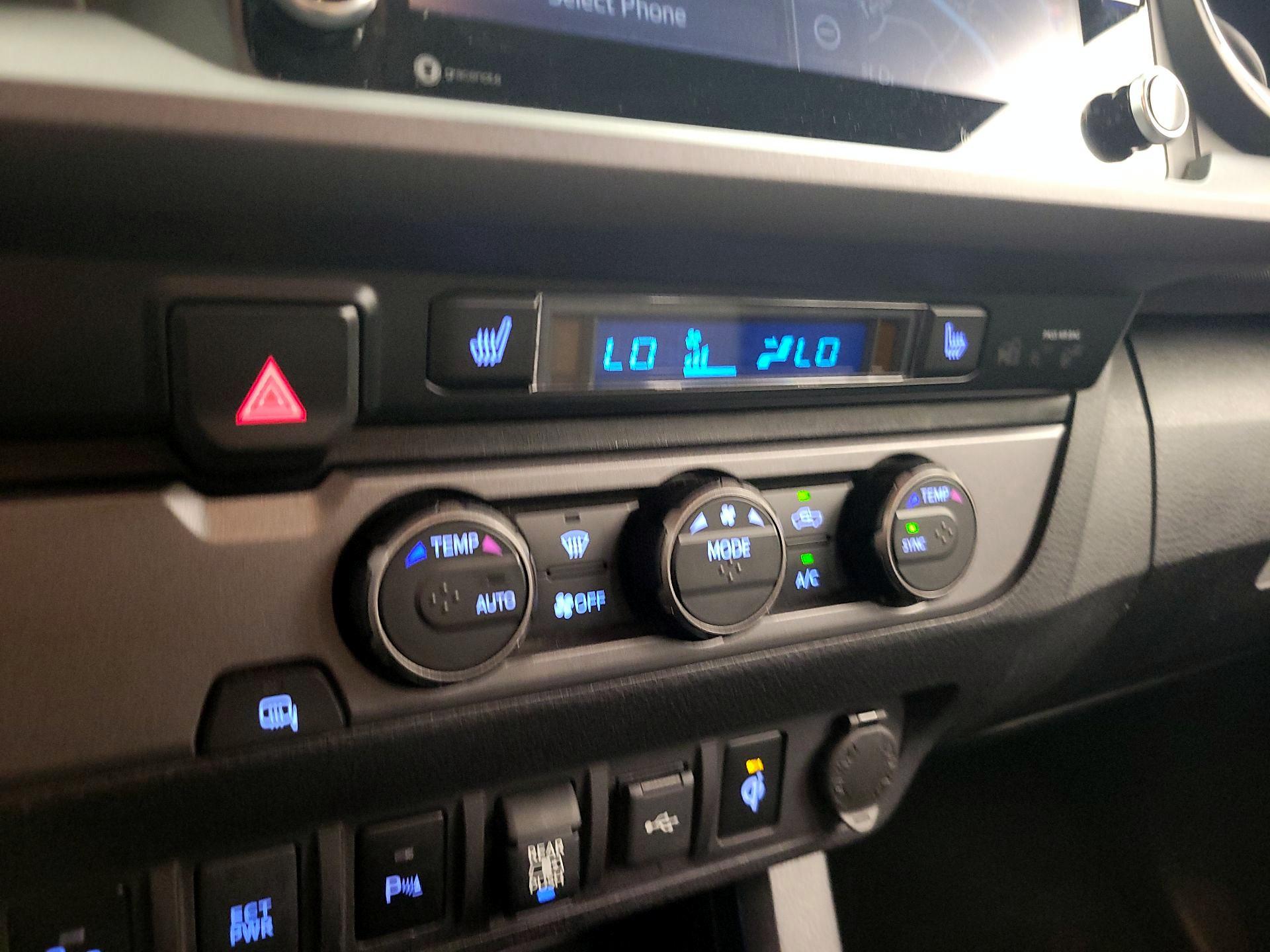 Thumbnail: 2020 Toyota Tacoma - 17