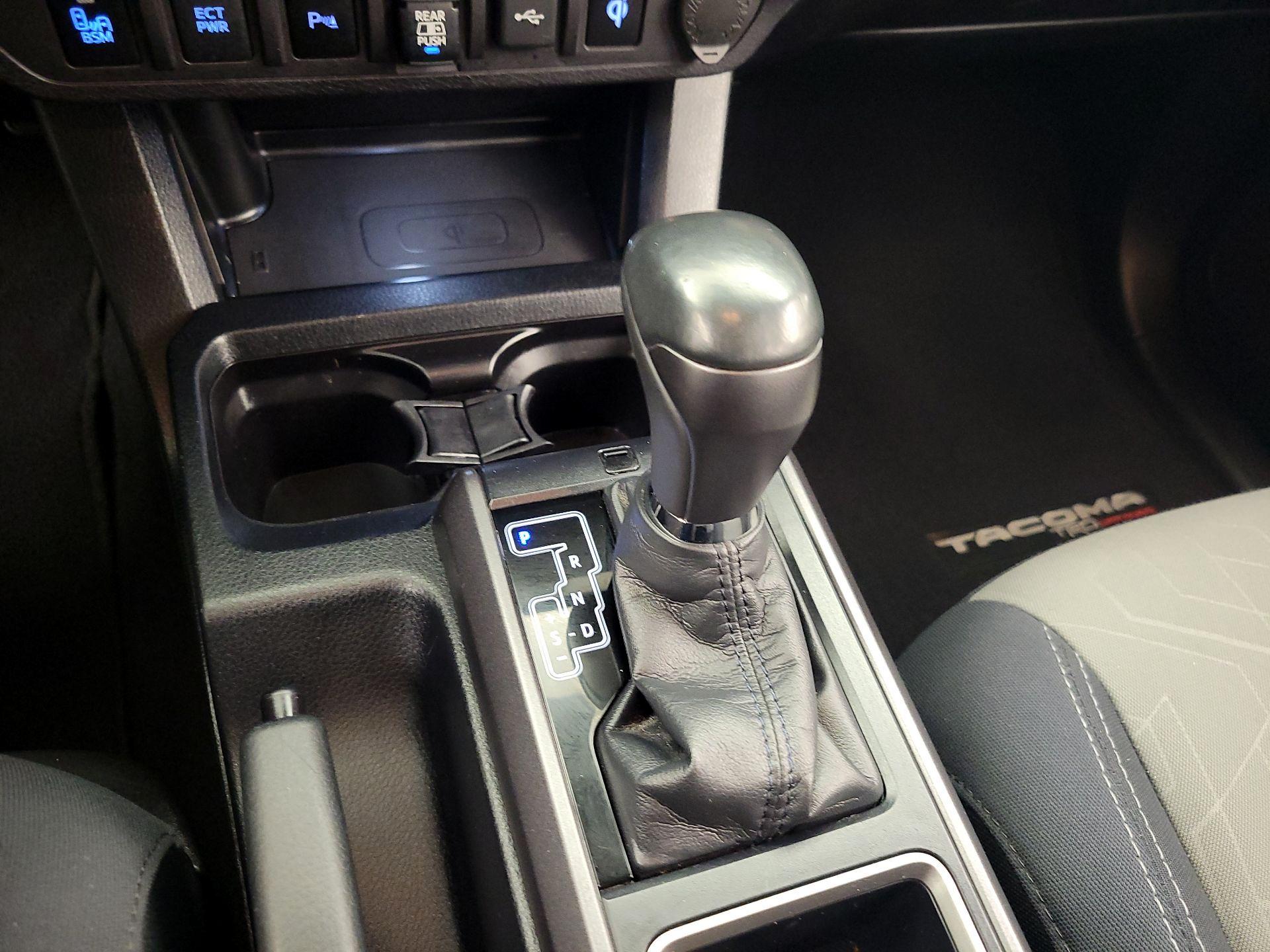 Thumbnail: 2020 Toyota Tacoma - 18