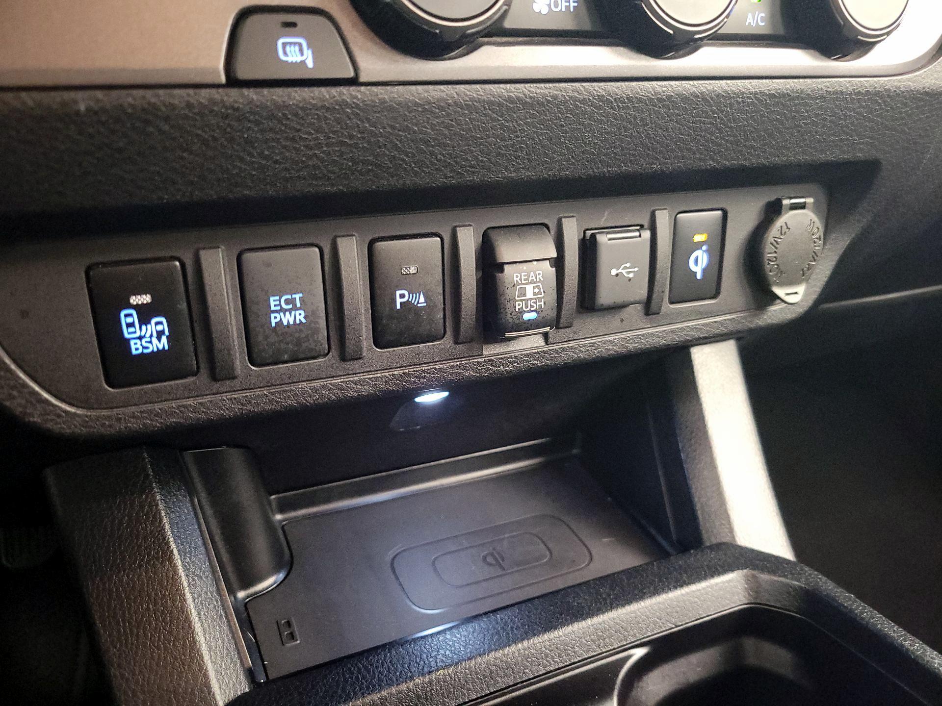 Thumbnail: 2020 Toyota Tacoma - 19