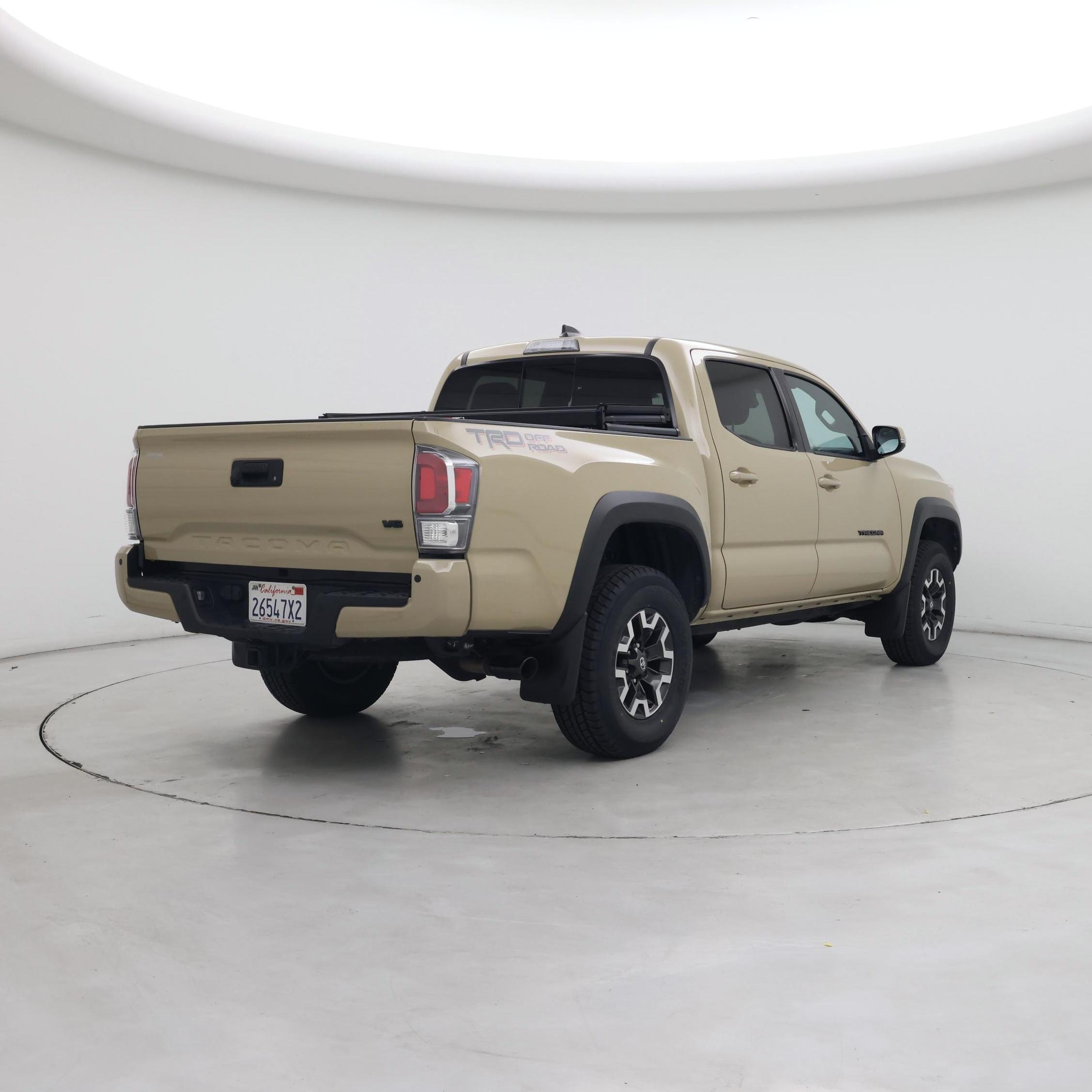 Thumbnail: 2020 Toyota Tacoma - 8