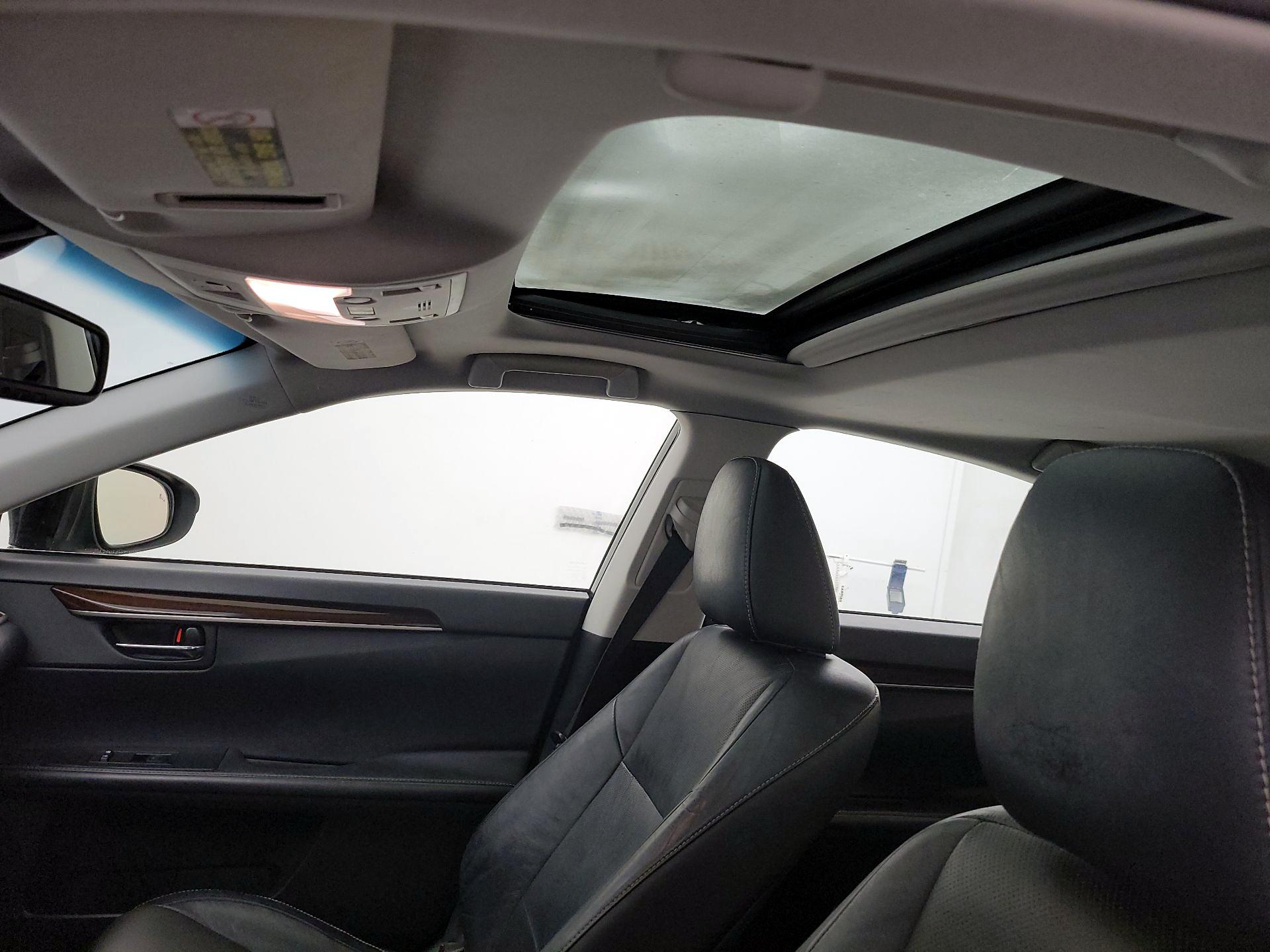 Thumbnail: 2015 Lexus ES - 20