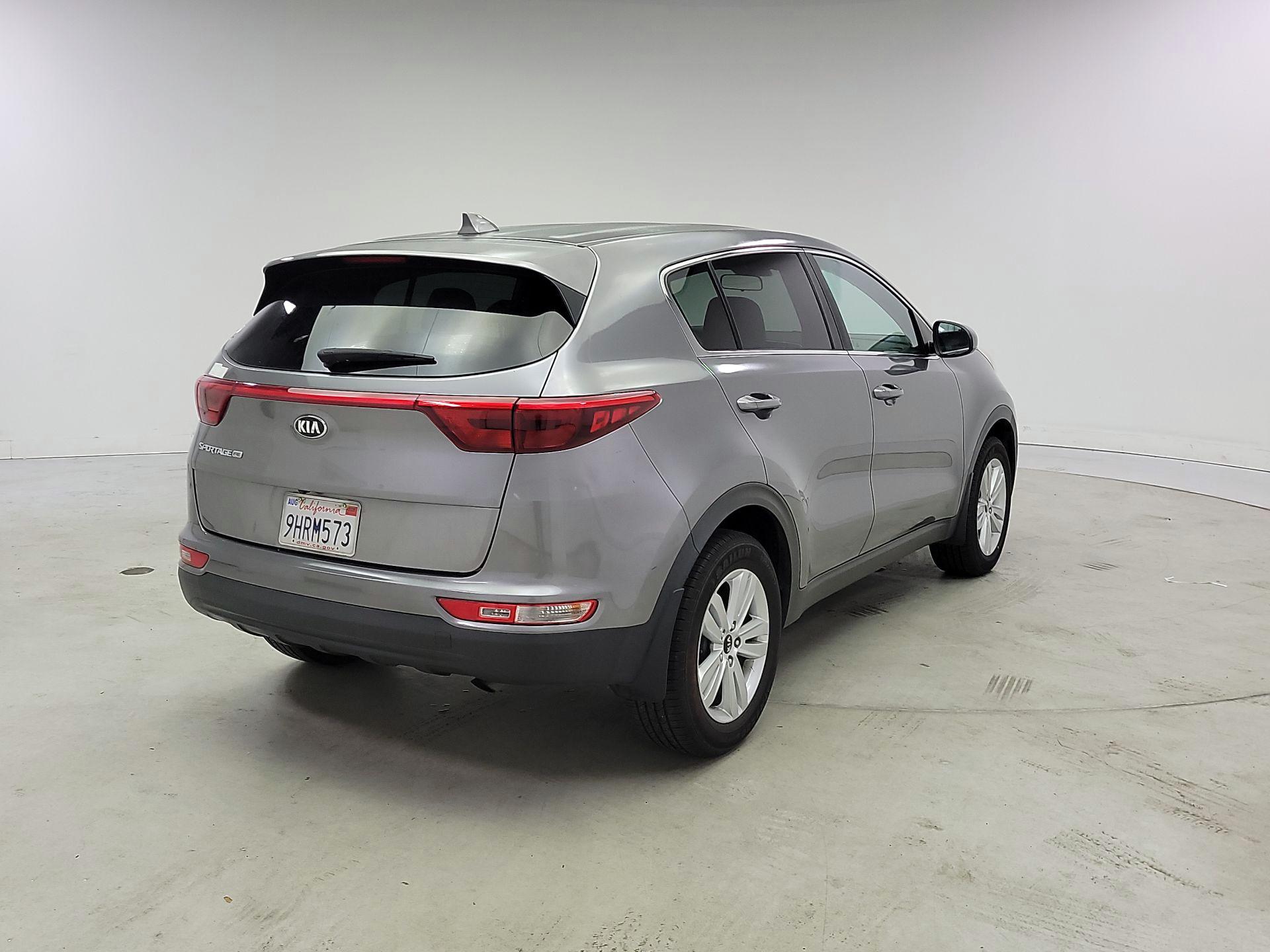 Thumbnail: 2017 Kia Sportage - 5