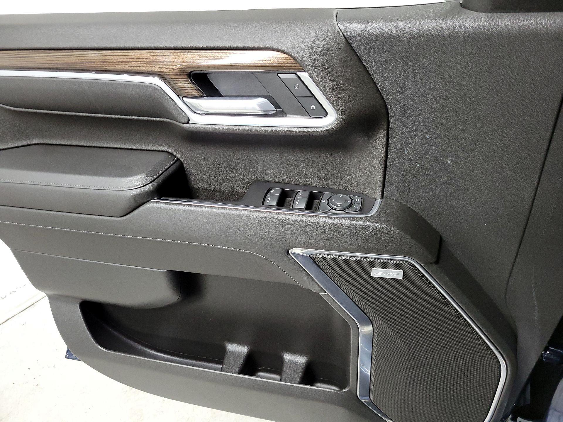 Thumbnail: 2022 Chevrolet Silverado 1500 - 12