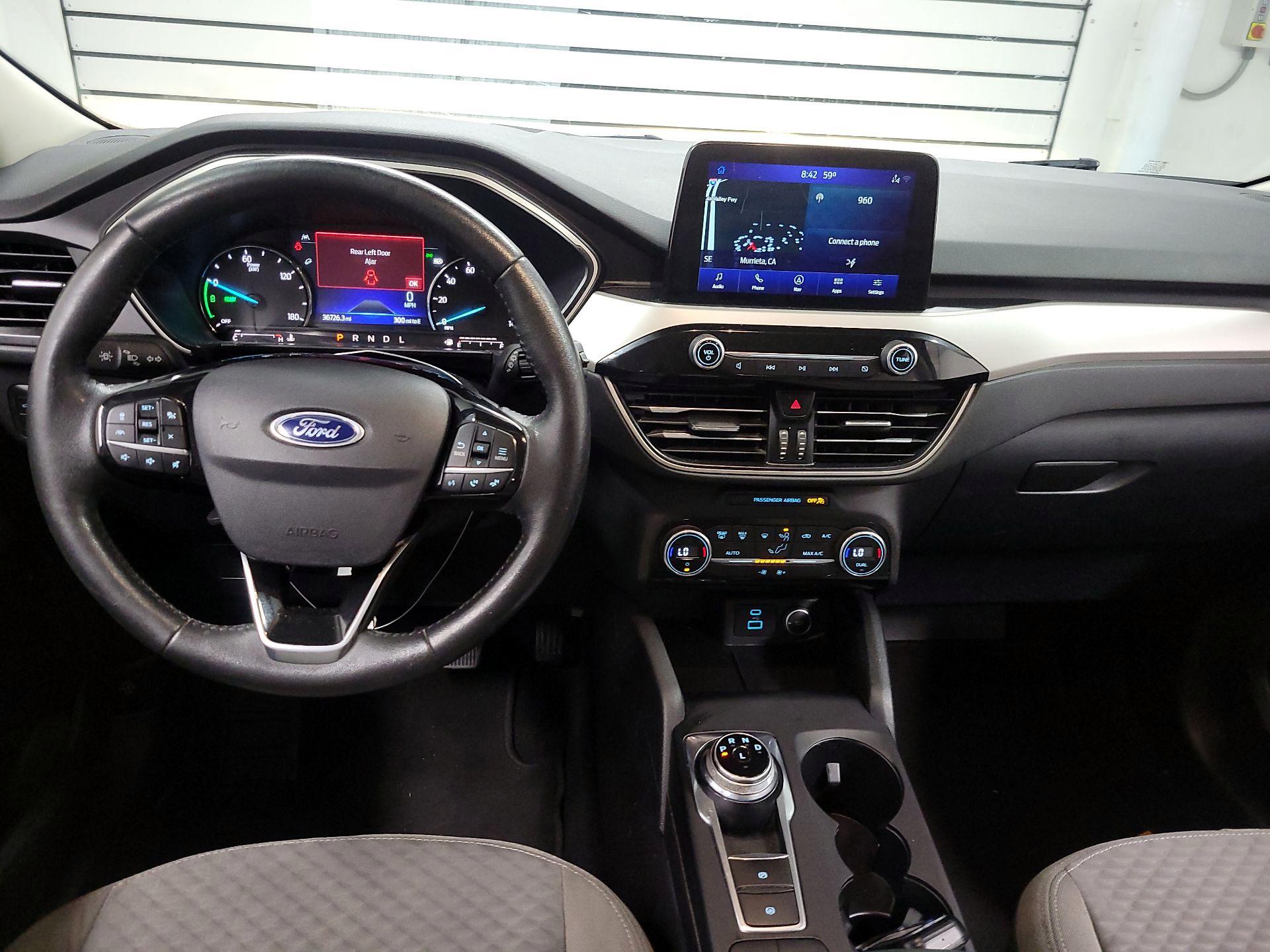 Thumbnail: 2021 Ford Escape - 8